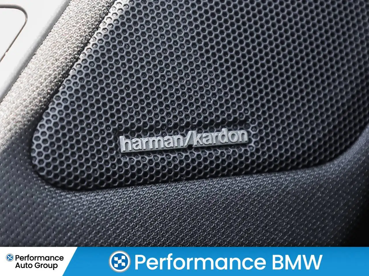 BMW iX photo BMW iX