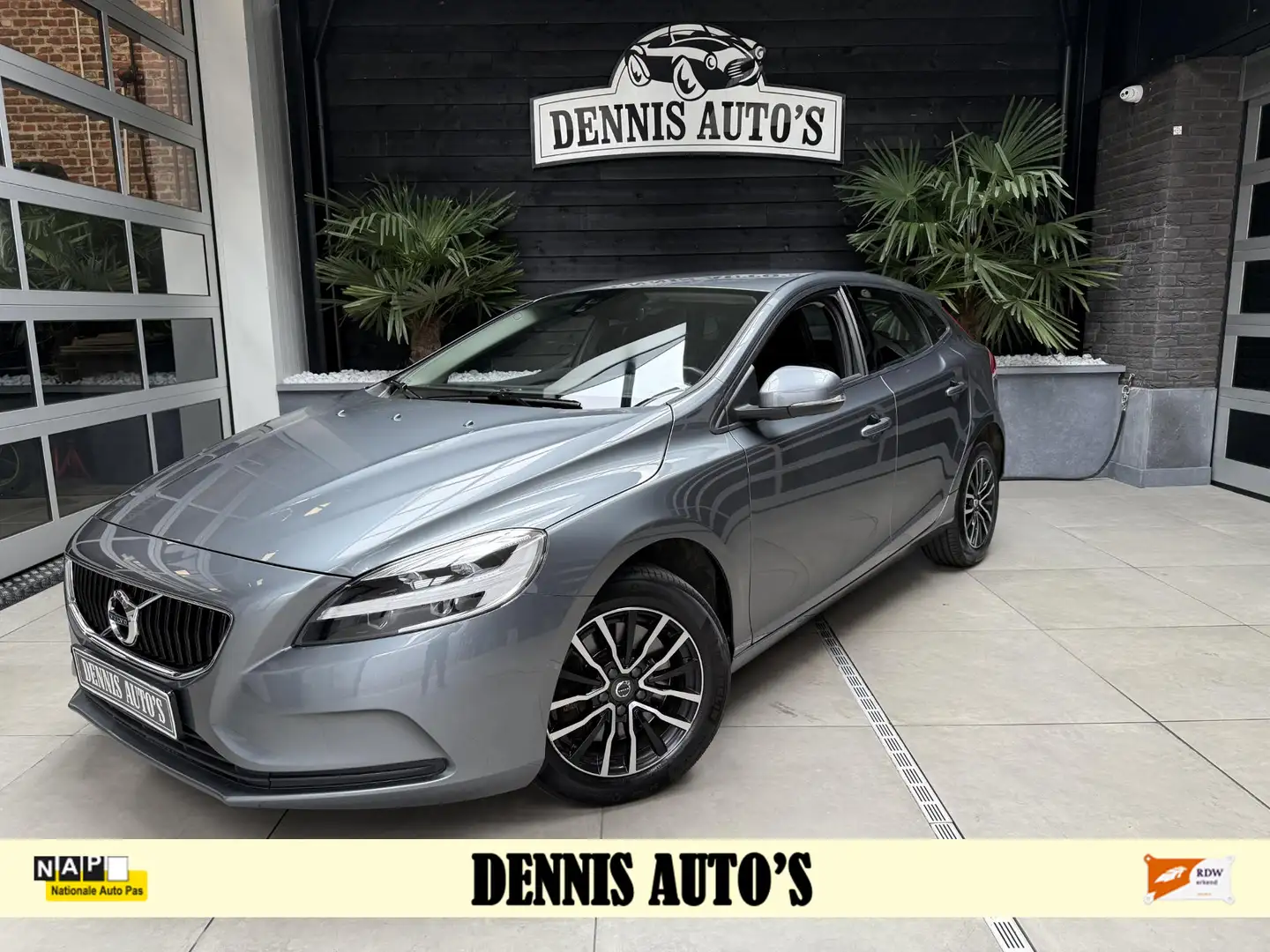 Volvo V40 1.5 T2 Inscription Automaat! Szürke - 1