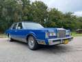 Lincoln Town Car In Nederland geleverd NAP logisch Azul - thumbnail 1