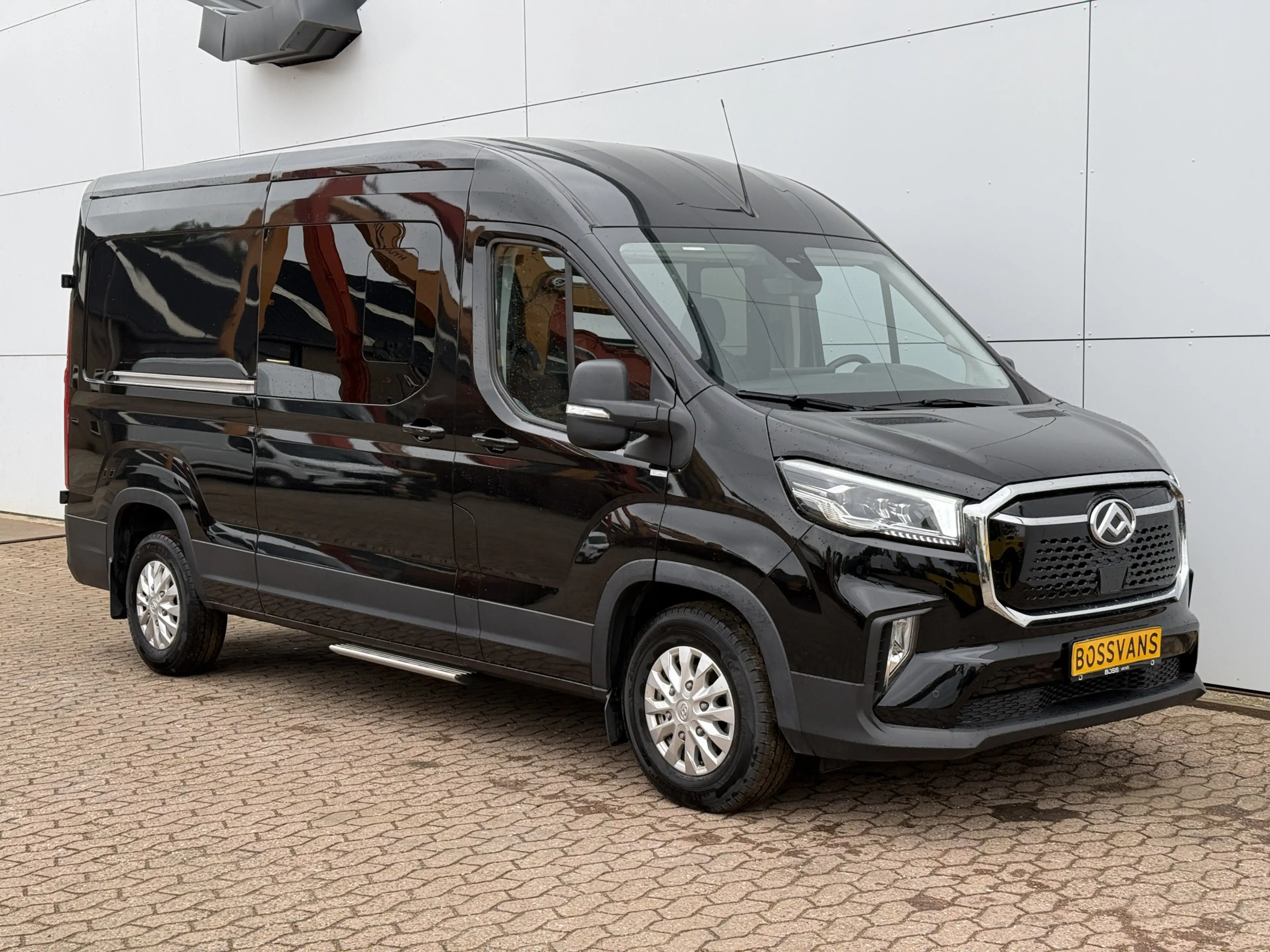 Maxus eDeliver 9 77kWh 204PK Nieuw model! Dubbele Cabine 7 Stoelen — photo 5