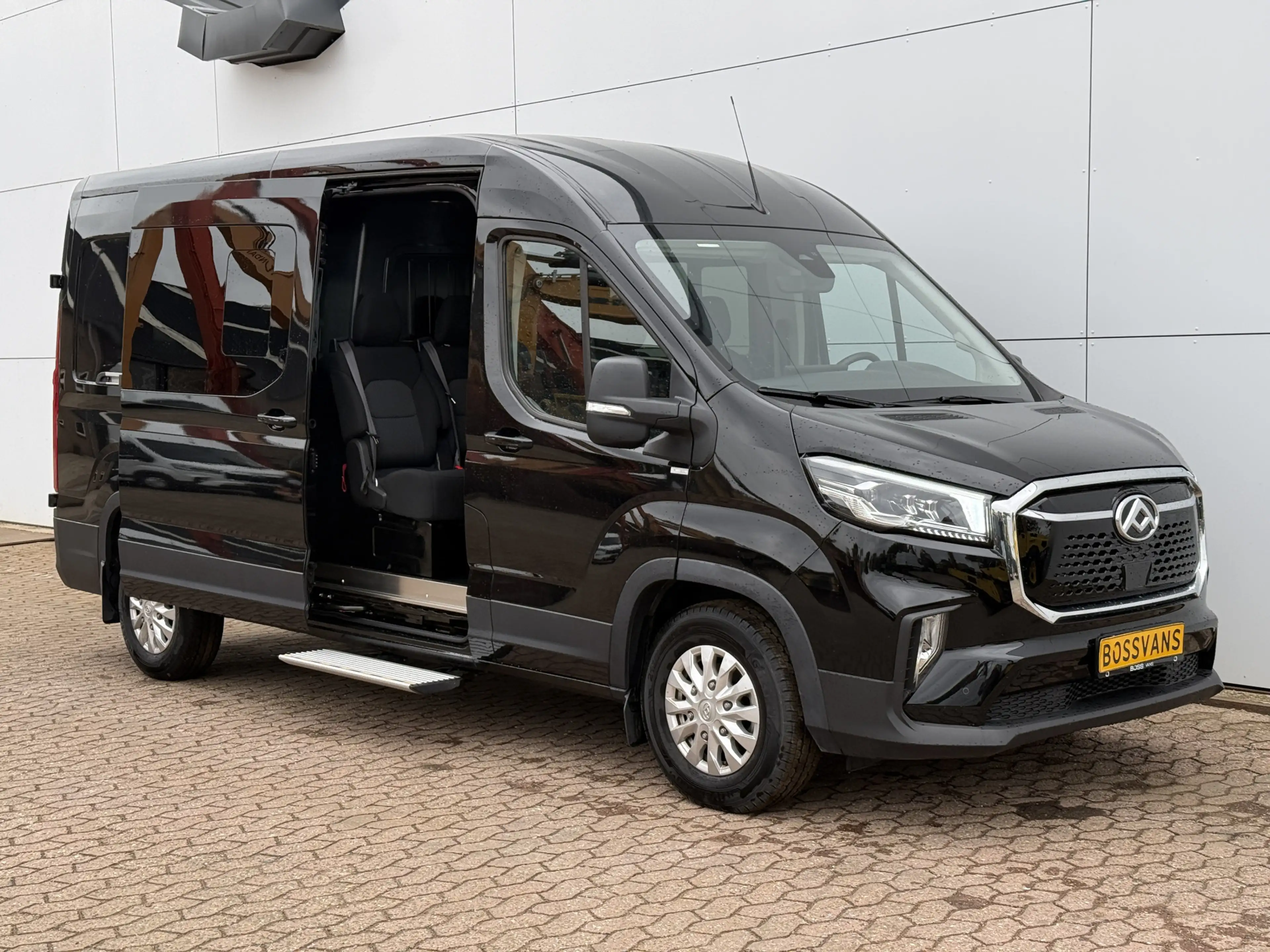 Maxus eDeliver 9 77kWh 204PK Nieuw model! Dubbele Cabine 7 Stoelen — photo 6