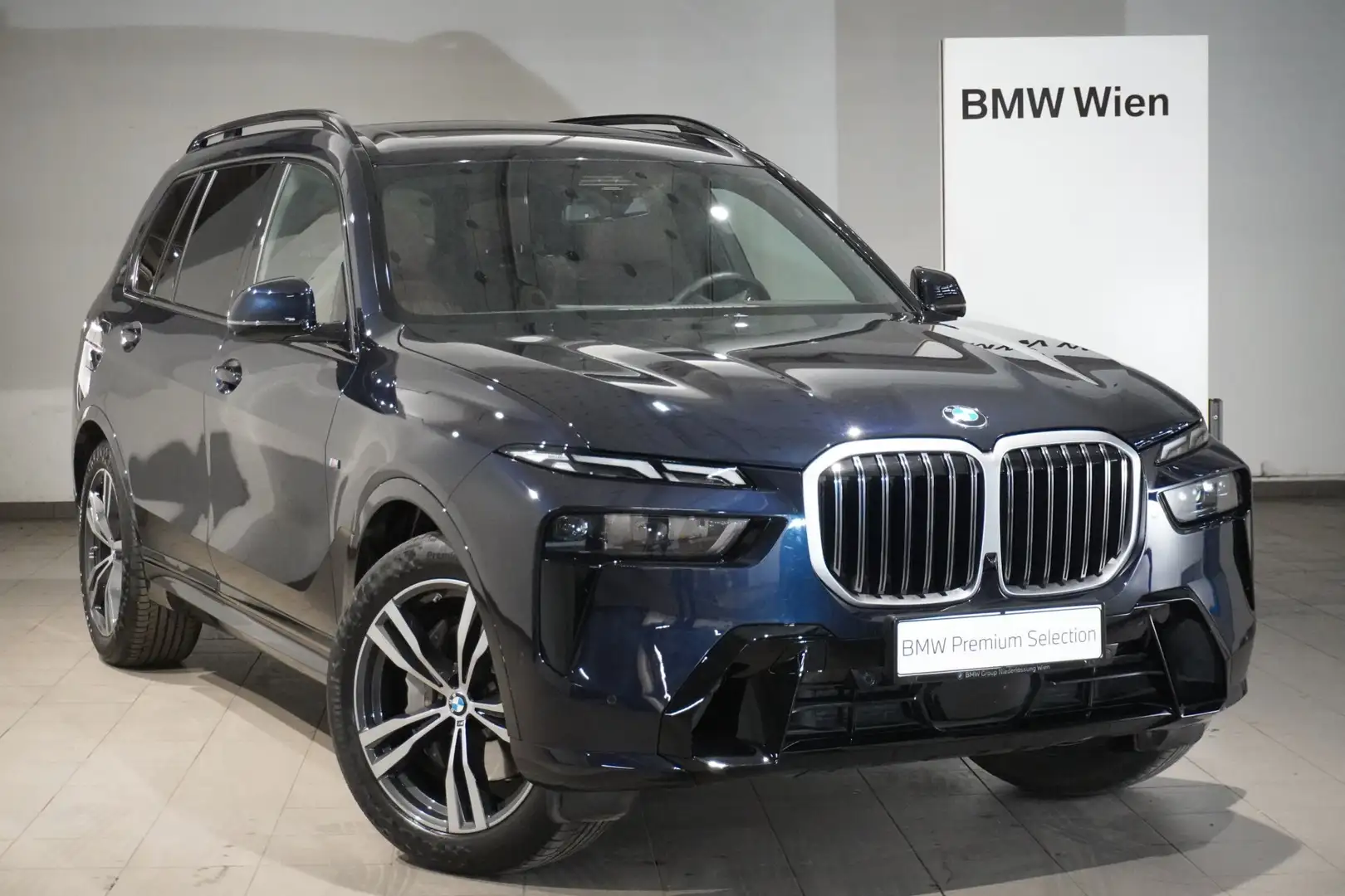 BMW X7 xDrive40d Schwarz - 1