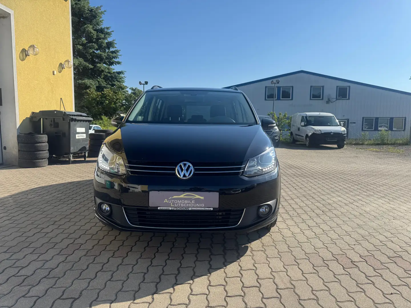 Volkswagen Touran Karat 1,6 BMT TDI Negro - 1