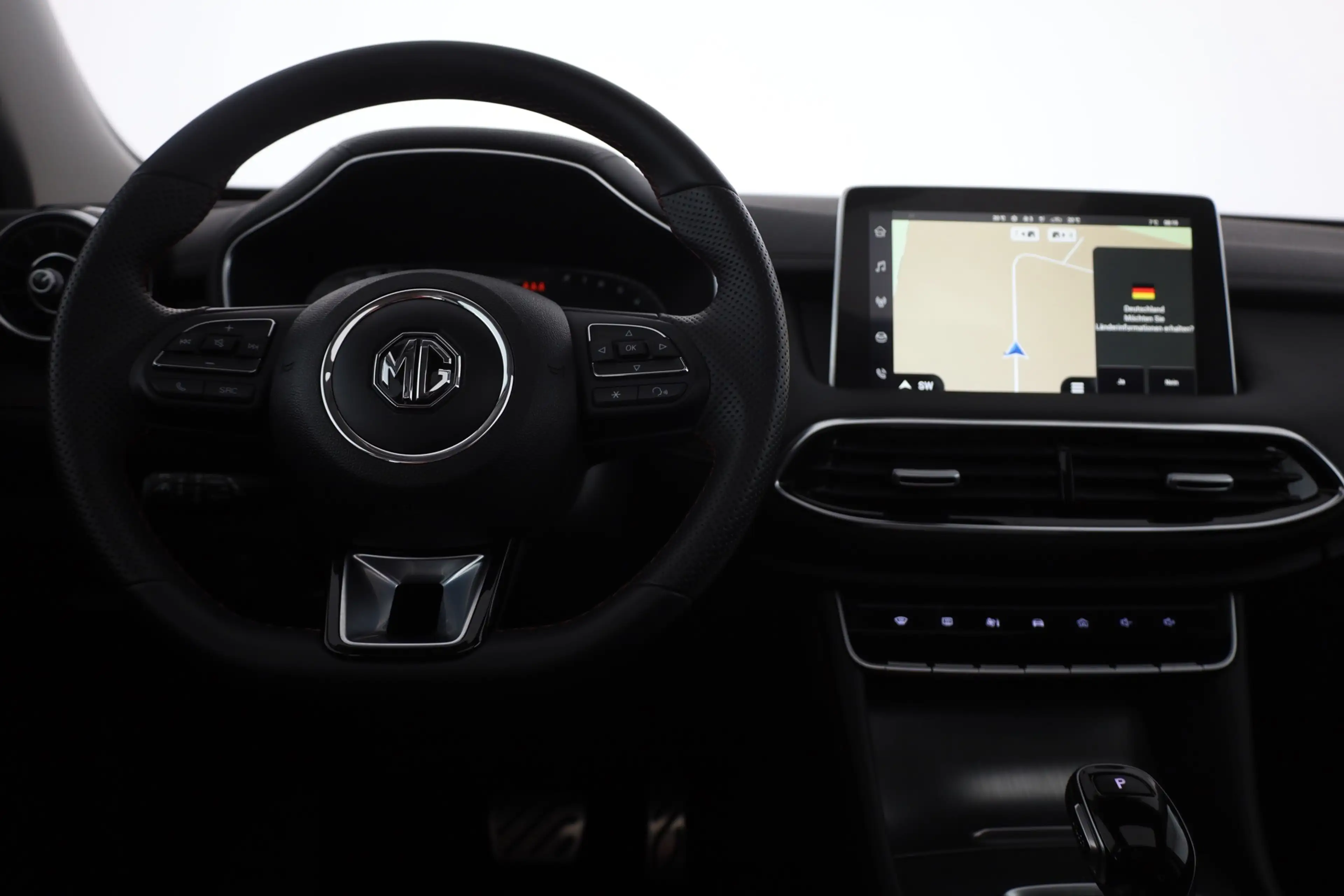 MG HS 1.5 T-GDI Luxury Aut. LED ACC Navi 360° Pano — photo 10