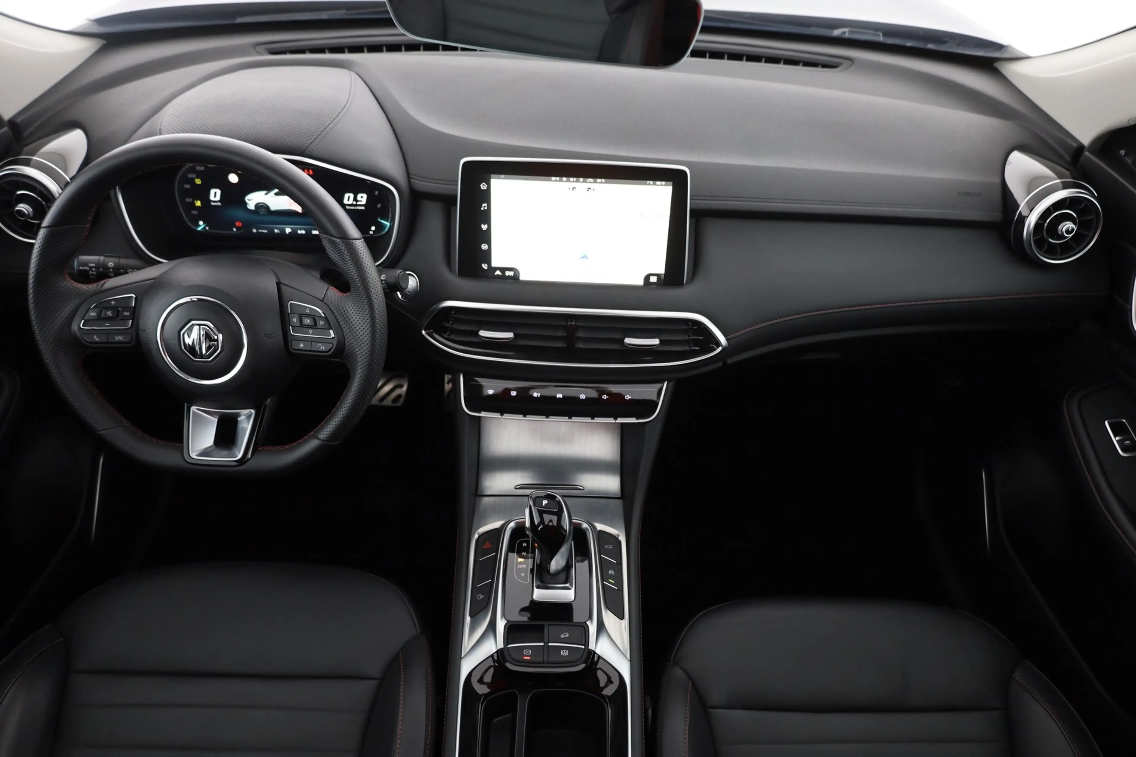 MG HS 1.5 T-GDI Luxury Aut. LED ACC Navi 360° Pano — photo 9