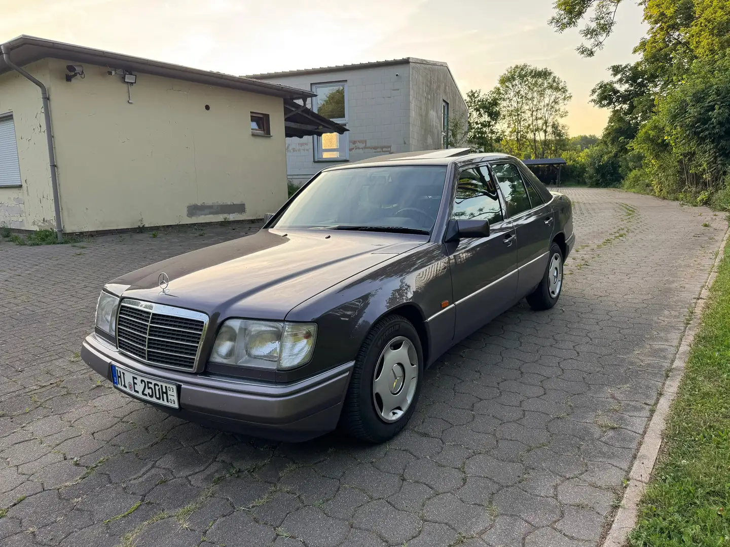 Mercedes-Benz E 250 E250D - 2