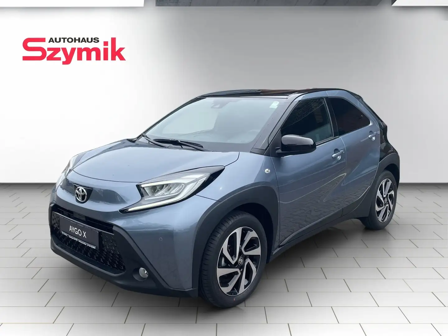 Toyota Aygo X Team Grau - 1