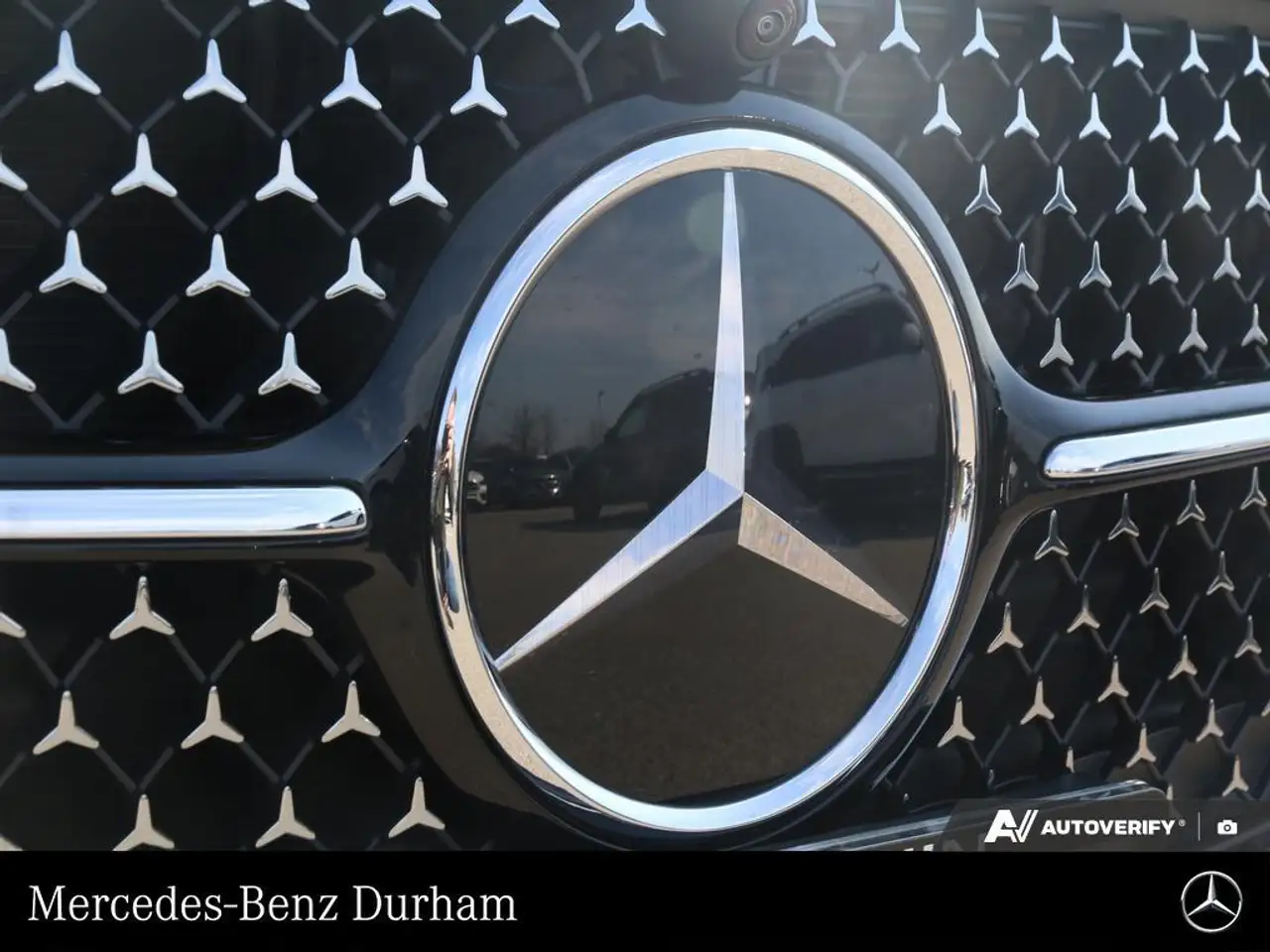 Mercedes-Benz E-Class photo Mercedes-Benz E-Class