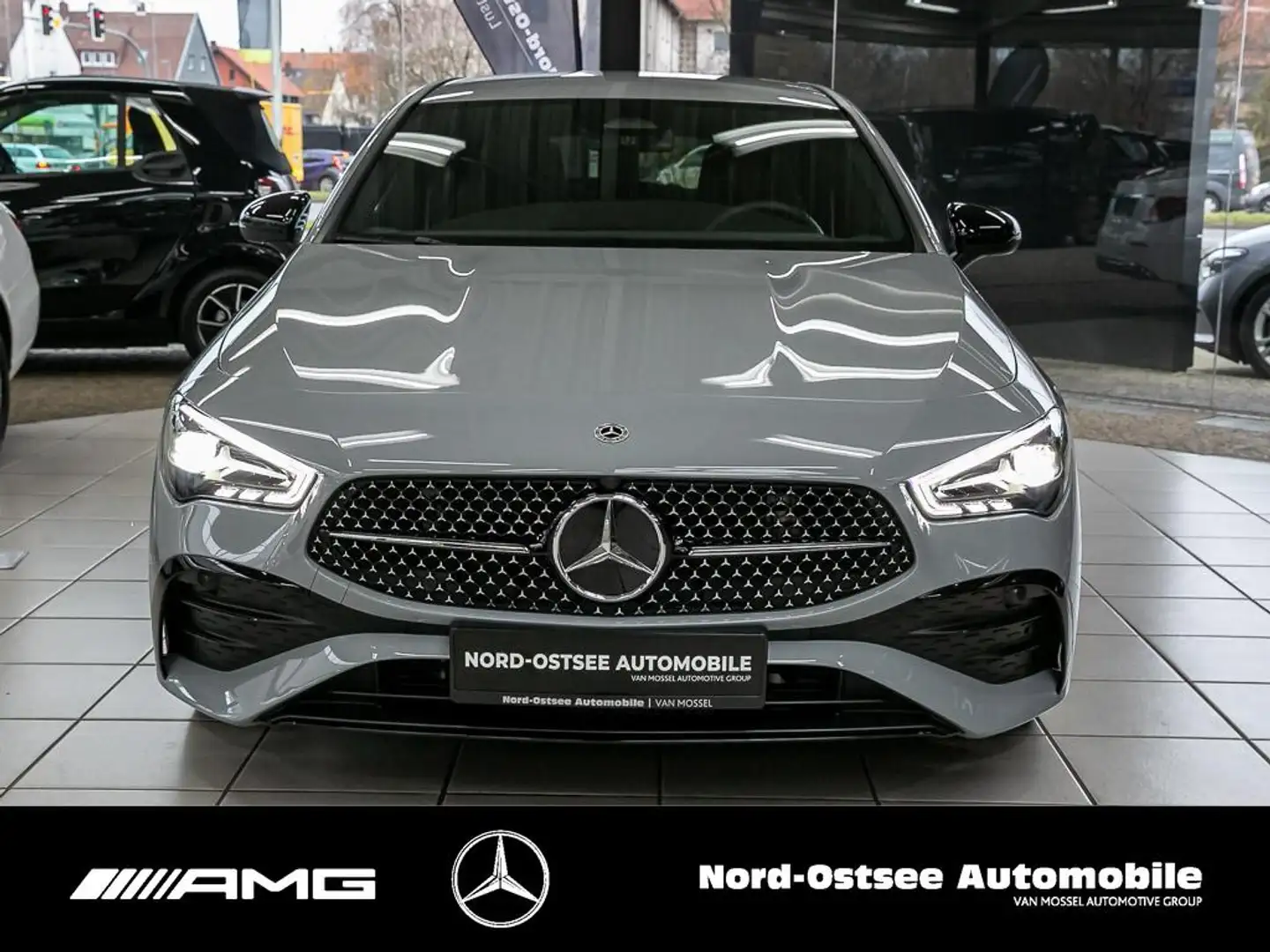 Mercedes-Benz CLA 200 SB AMG NIGHT MBUX NAVI KLIMA Grau - 2