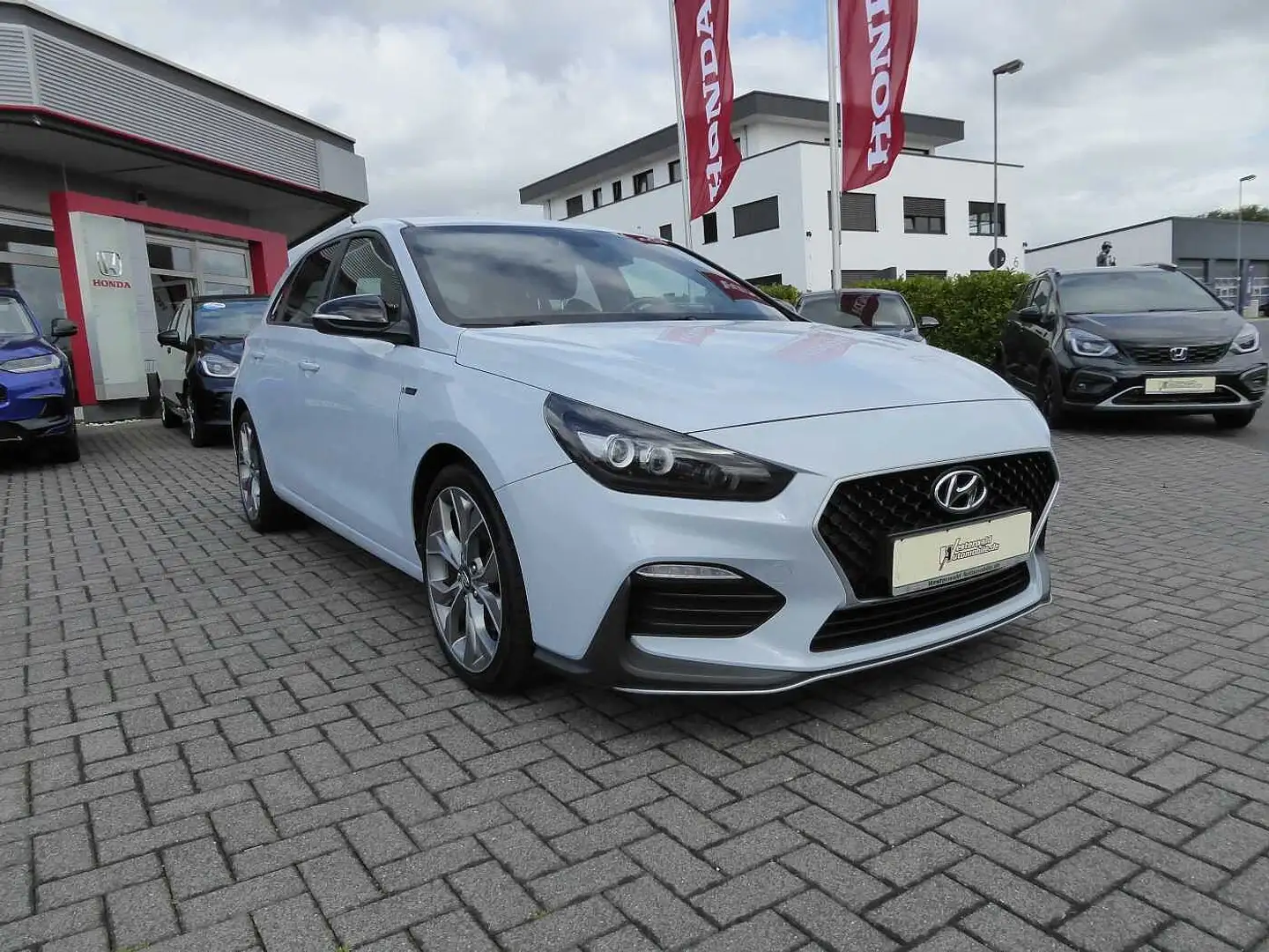 Hyundai i30 1.4 T-GDI DCT N-Line / Teilleder / LED Blau - 2