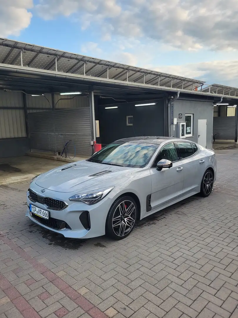 Kia Stinger 3.3 T-GDI AWD OPF GT - 2