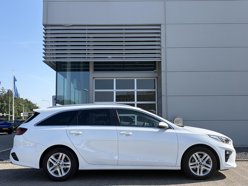 Kia Ceed SW / cee'd SW Sportswagon 1.0 T-GDi MHEV DynamicPlusLine I Trekh — photo 4