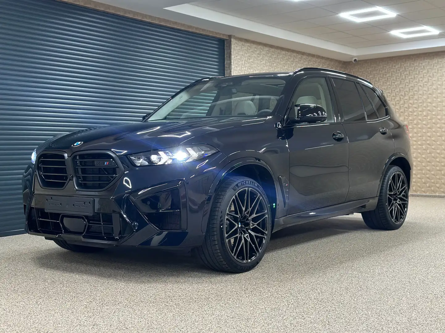 BMW X5 M 4.4 V8 Competition 2024 EXPORT outside EU Blauw - 1