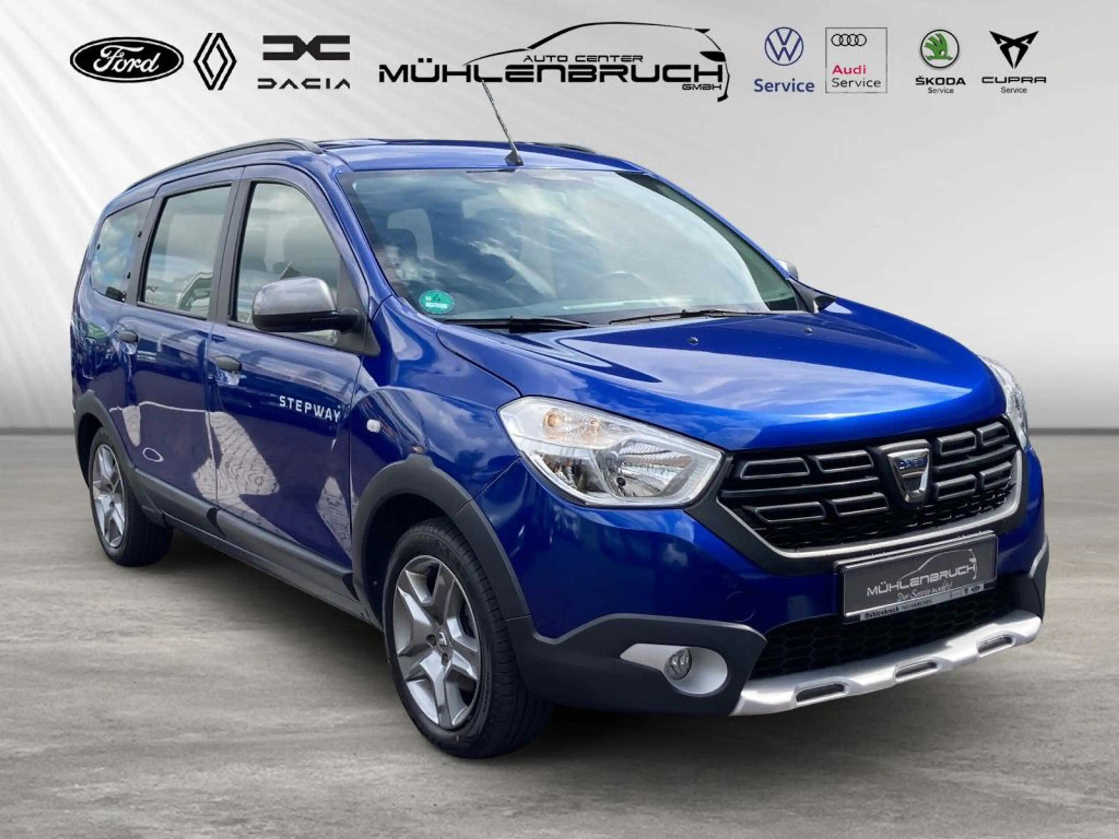 Dacia Lodgy Blue dCi 115 (7-Sitzer) Stepway Selection Blue — photo 3