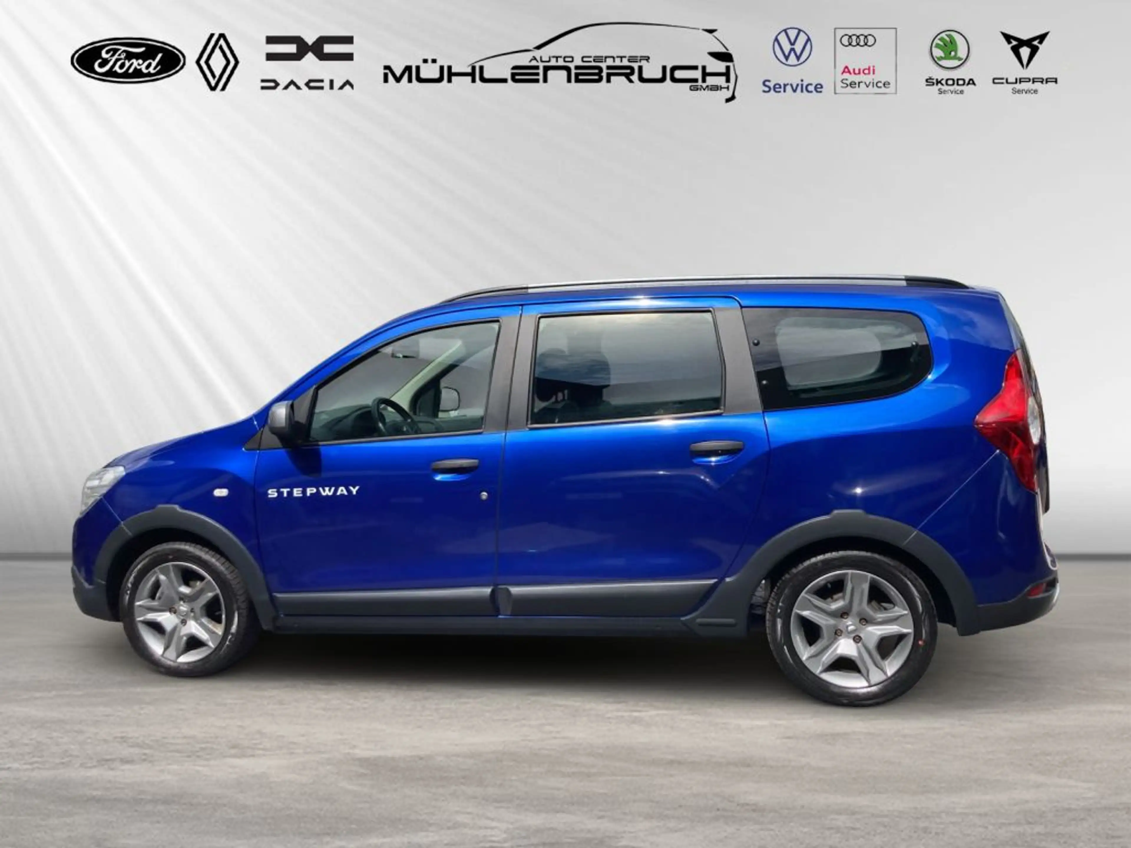 Dacia Lodgy Blue dCi 115 (7-Sitzer) Stepway Selection Blue — photo 9