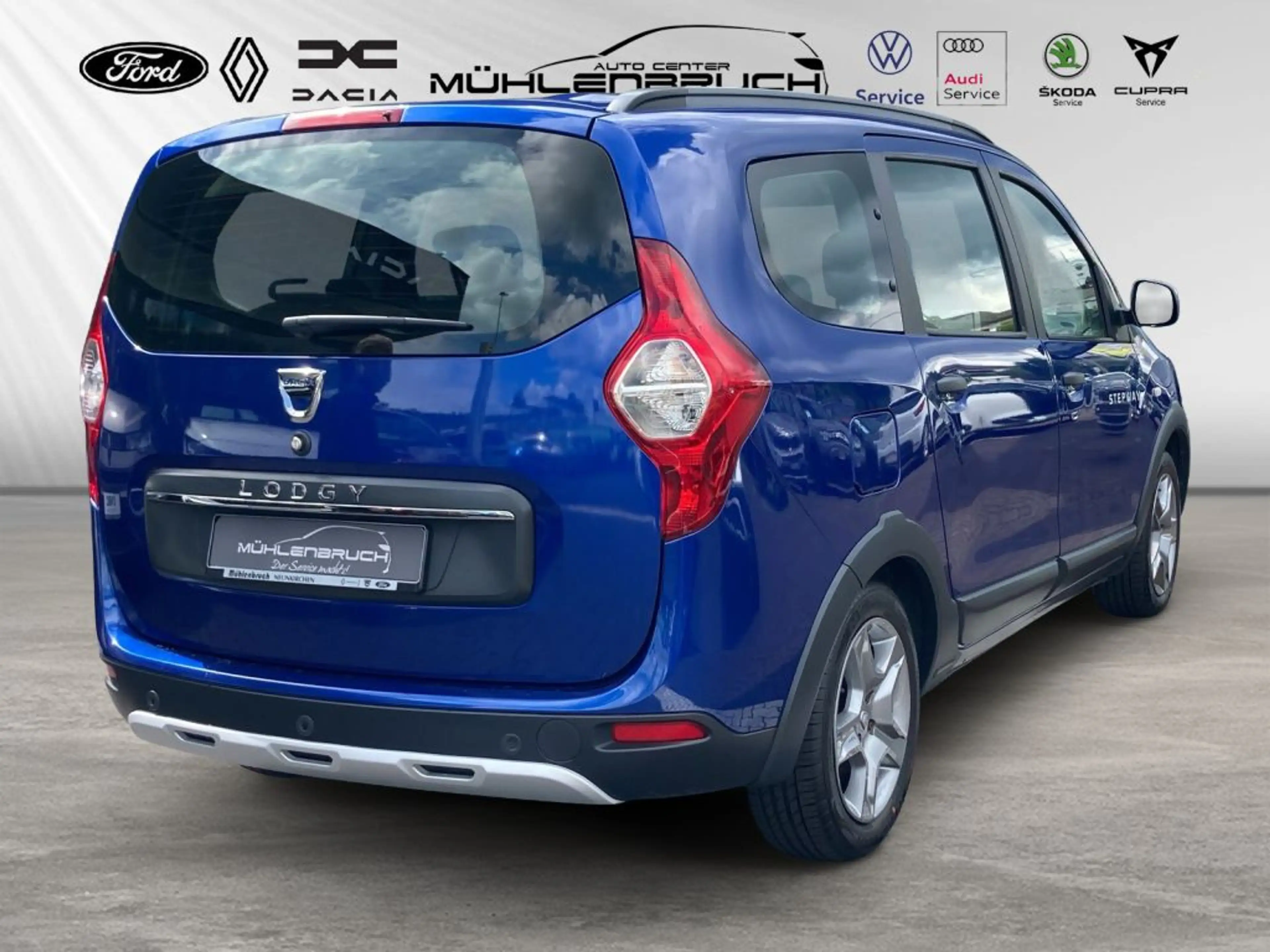 Dacia Lodgy Blue dCi 115 (7-Sitzer) Stepway Selection Blue — photo 5