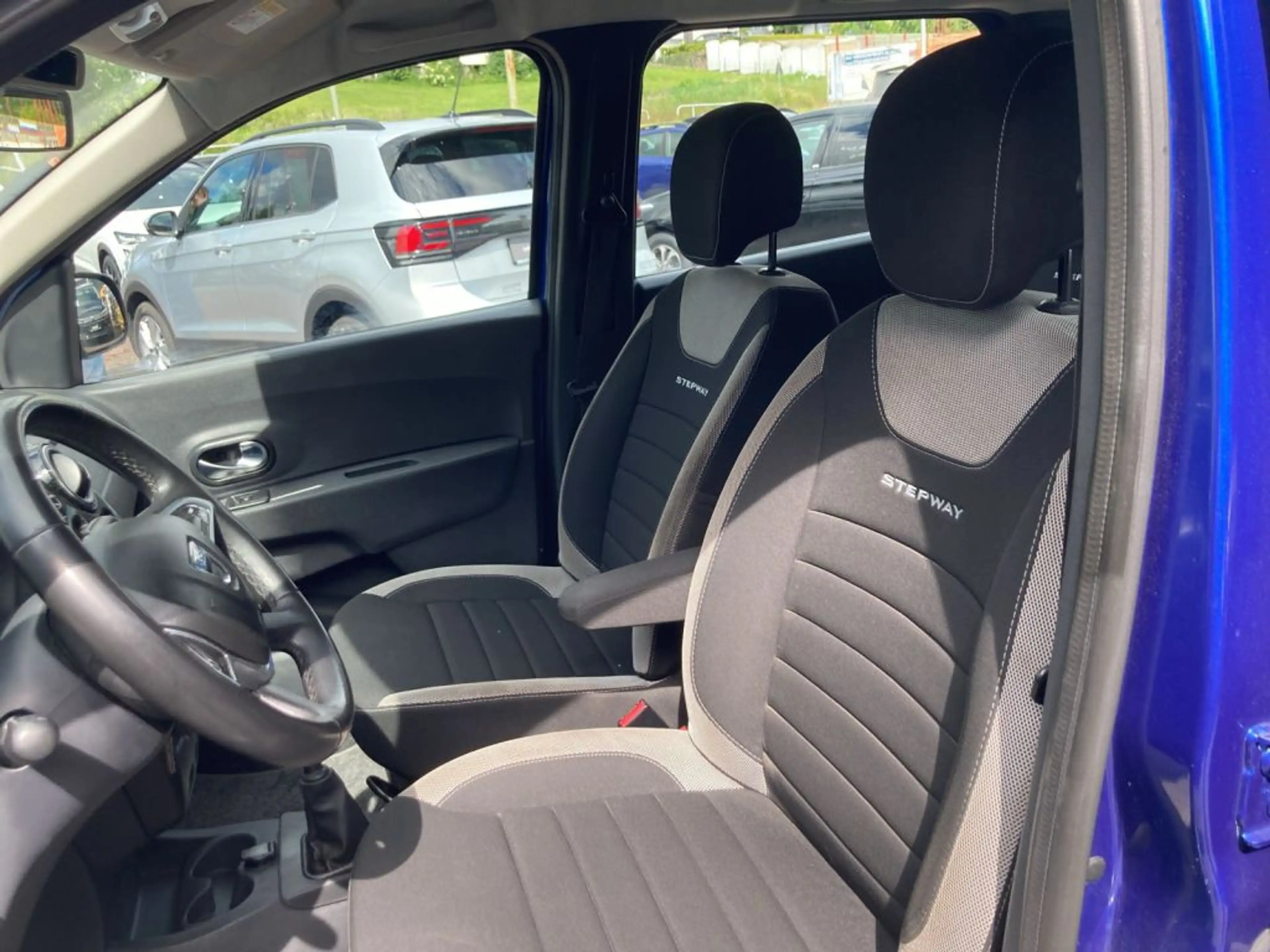 Dacia Lodgy Blue dCi 115 (7-Sitzer) Stepway Selection Blue — photo 11