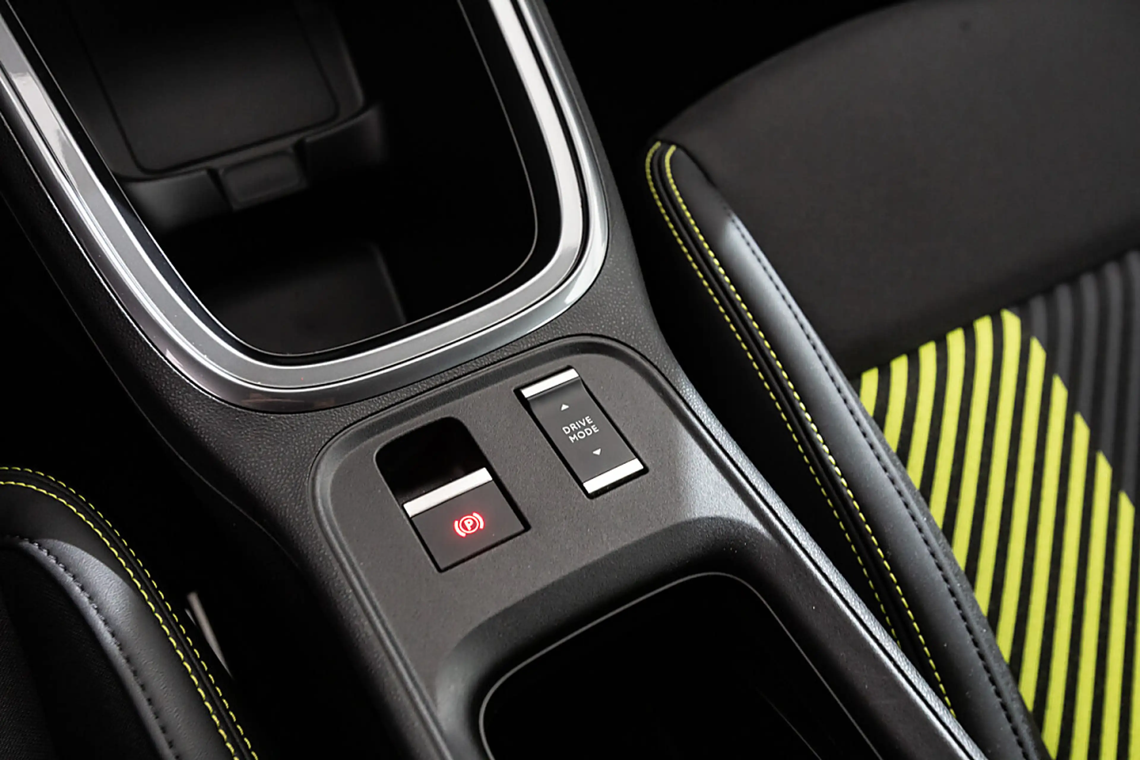 Abarth 600e Turismo — photo 9
