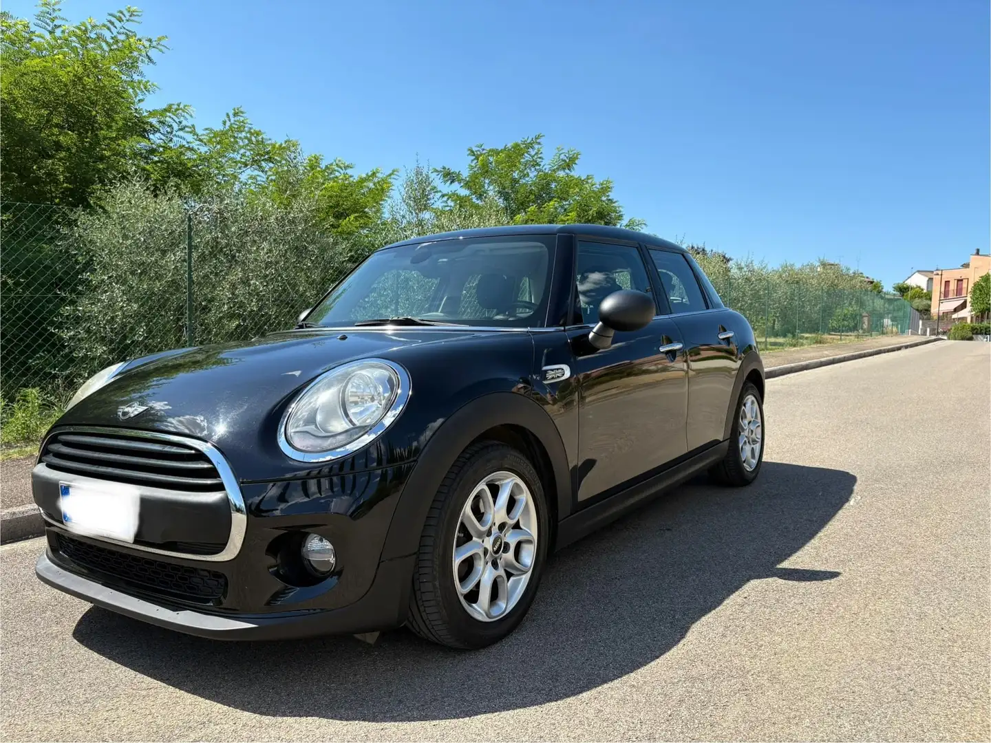 MINI One D Mini IV F55-F56 2014 1.5 Business 5p my18 Nero - 1
