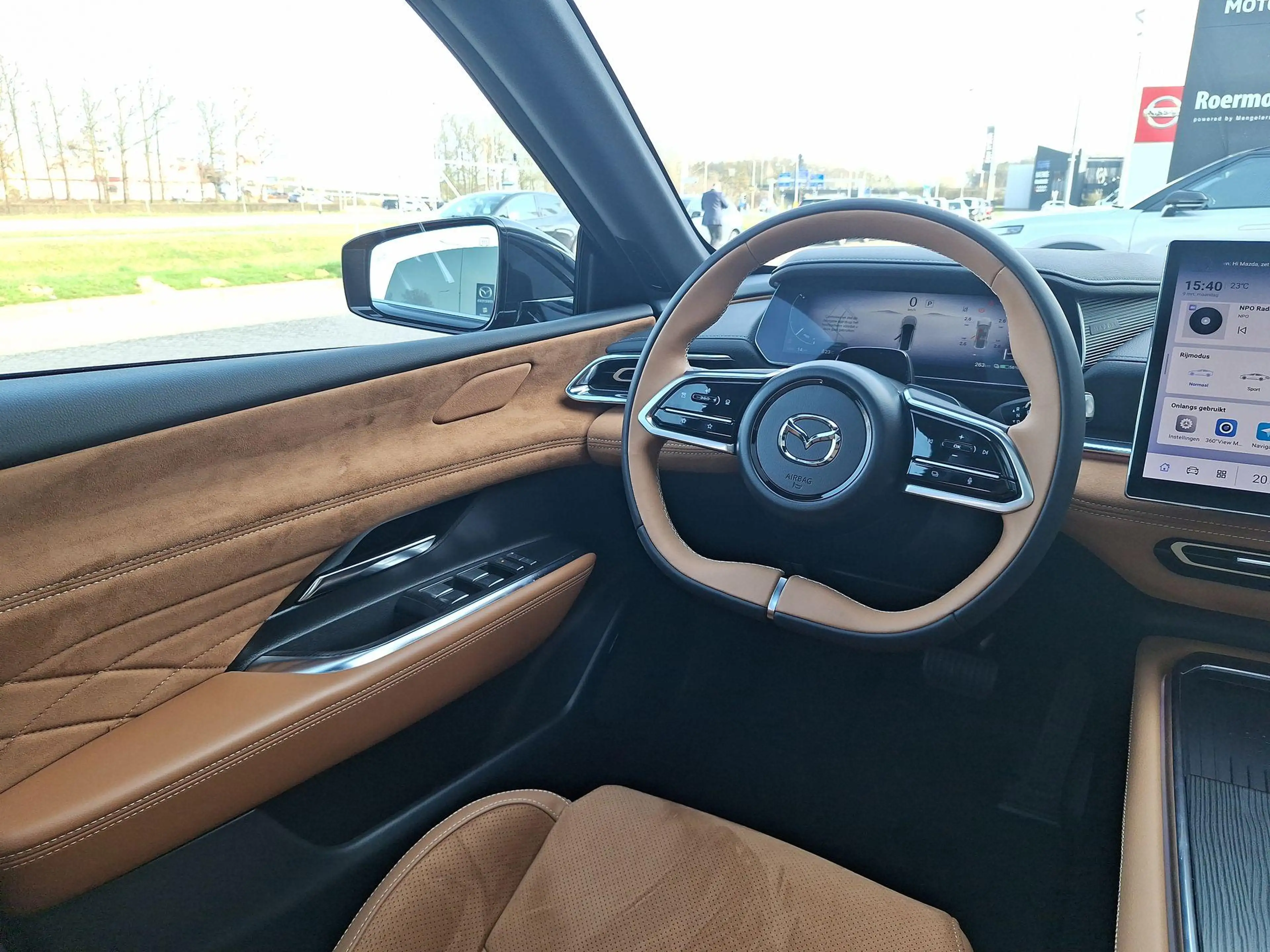 Mazda 6e Takumi Plus 68.8 kWh — photo 14