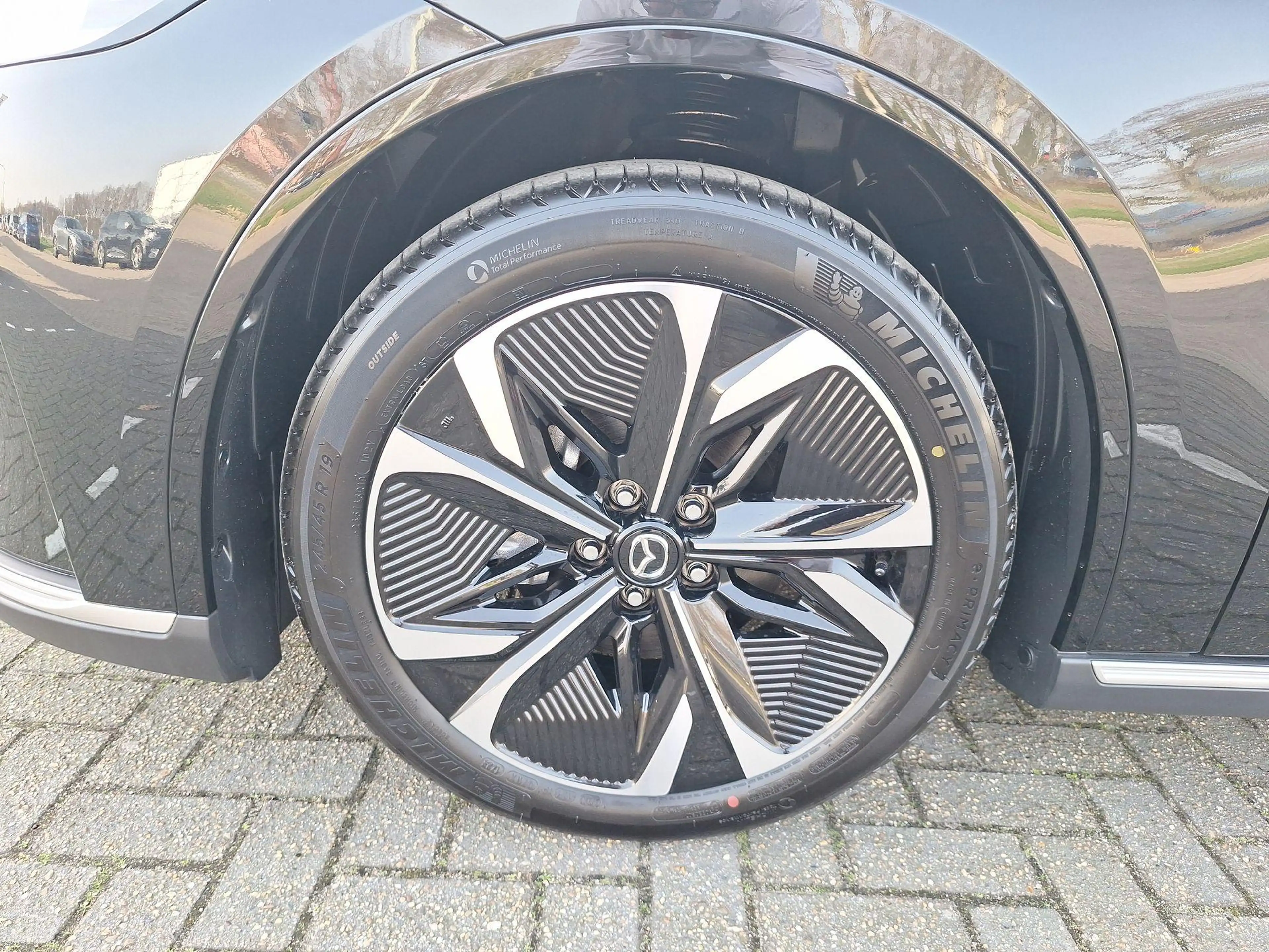 Mazda 6e Takumi Plus 68.8 kWh — photo 15