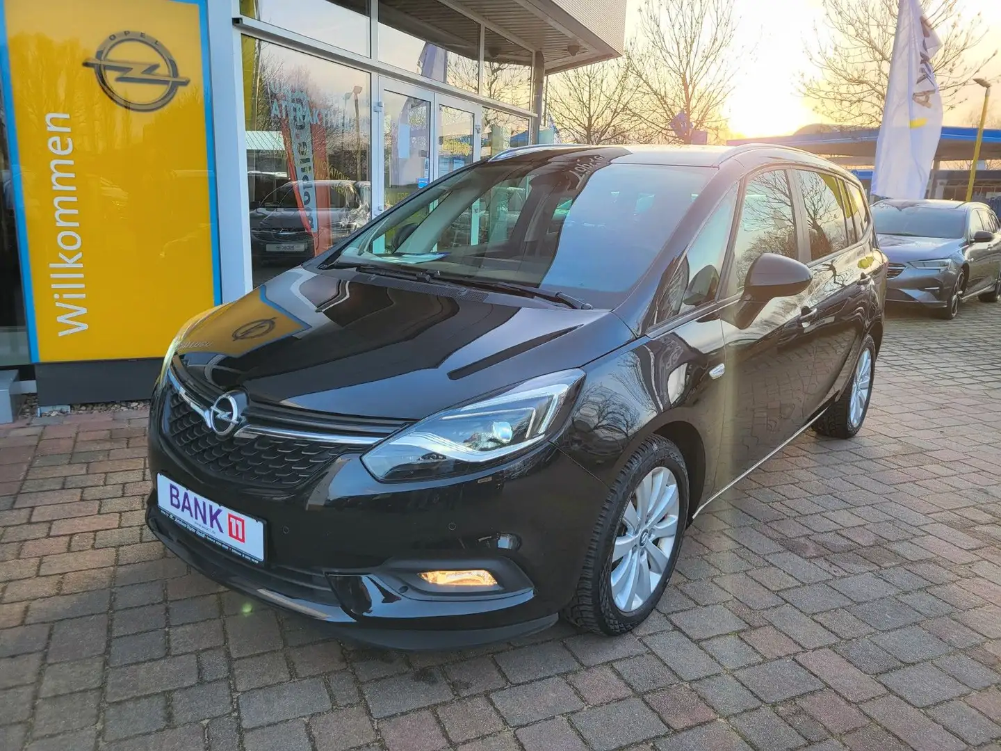 Opel Zafira C 1.4T Sondermodell/Navi/LED/DAB+/Kamera Schwarz - 2