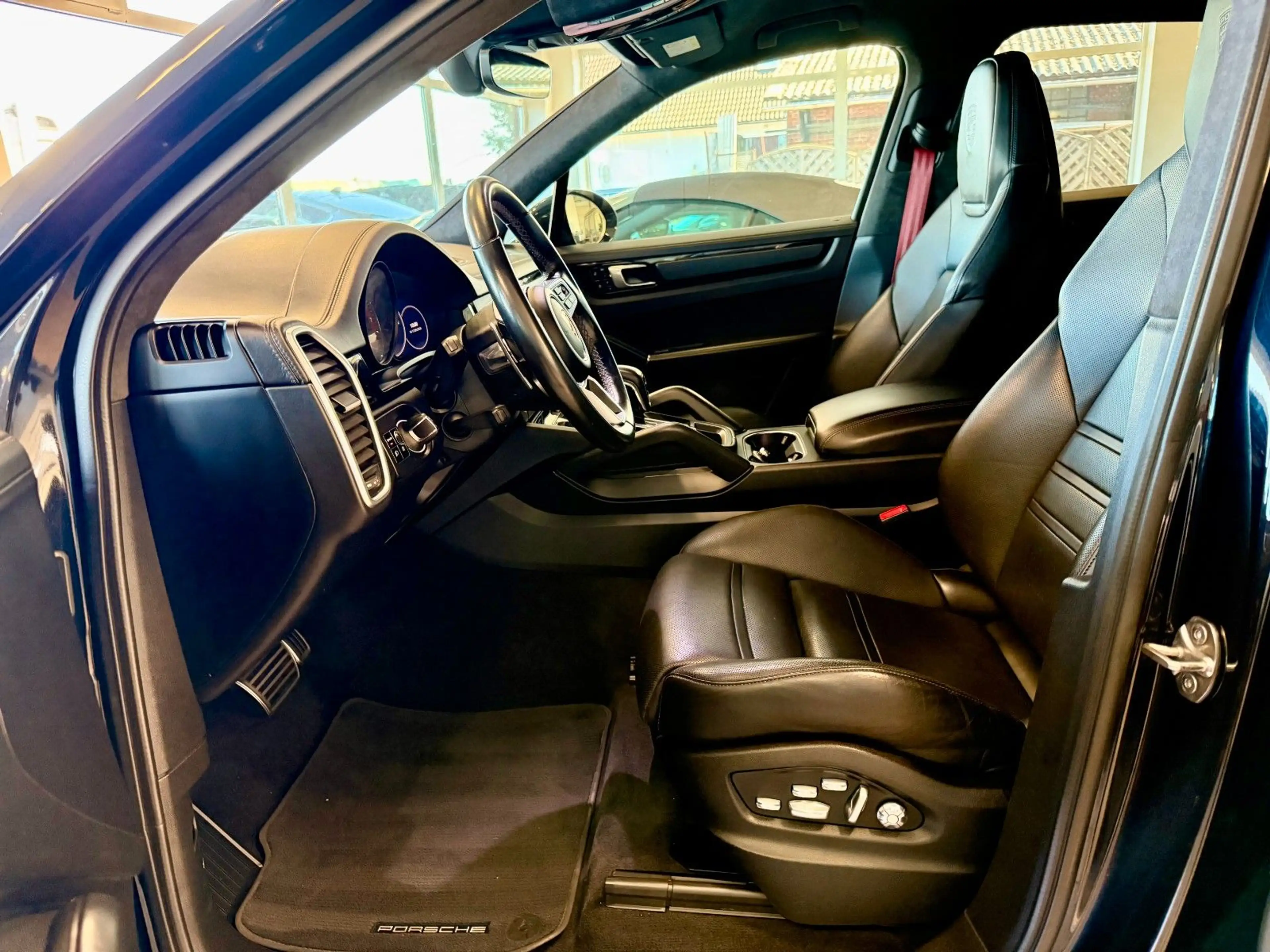 Porsche Cayenne GTS PDCC/Luftfederung/HeadUp/BOSE — photo 8