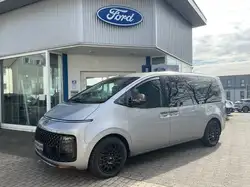 Hyundai STARIA 7 Sitzer 2.2 CRDi 177PS Signature
