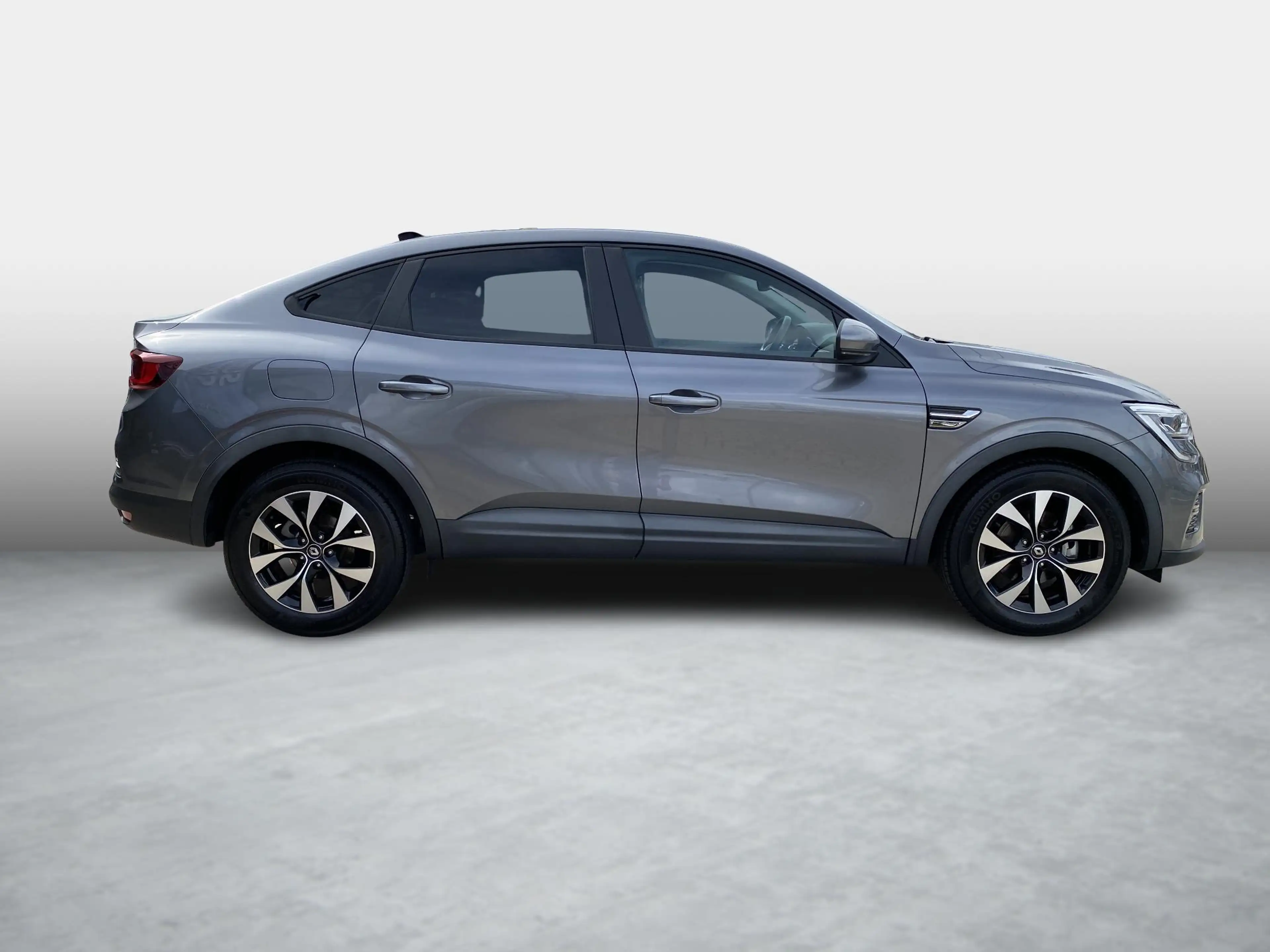Renault Arkana Evolution E-TECH Hybrid 145 — photo 3