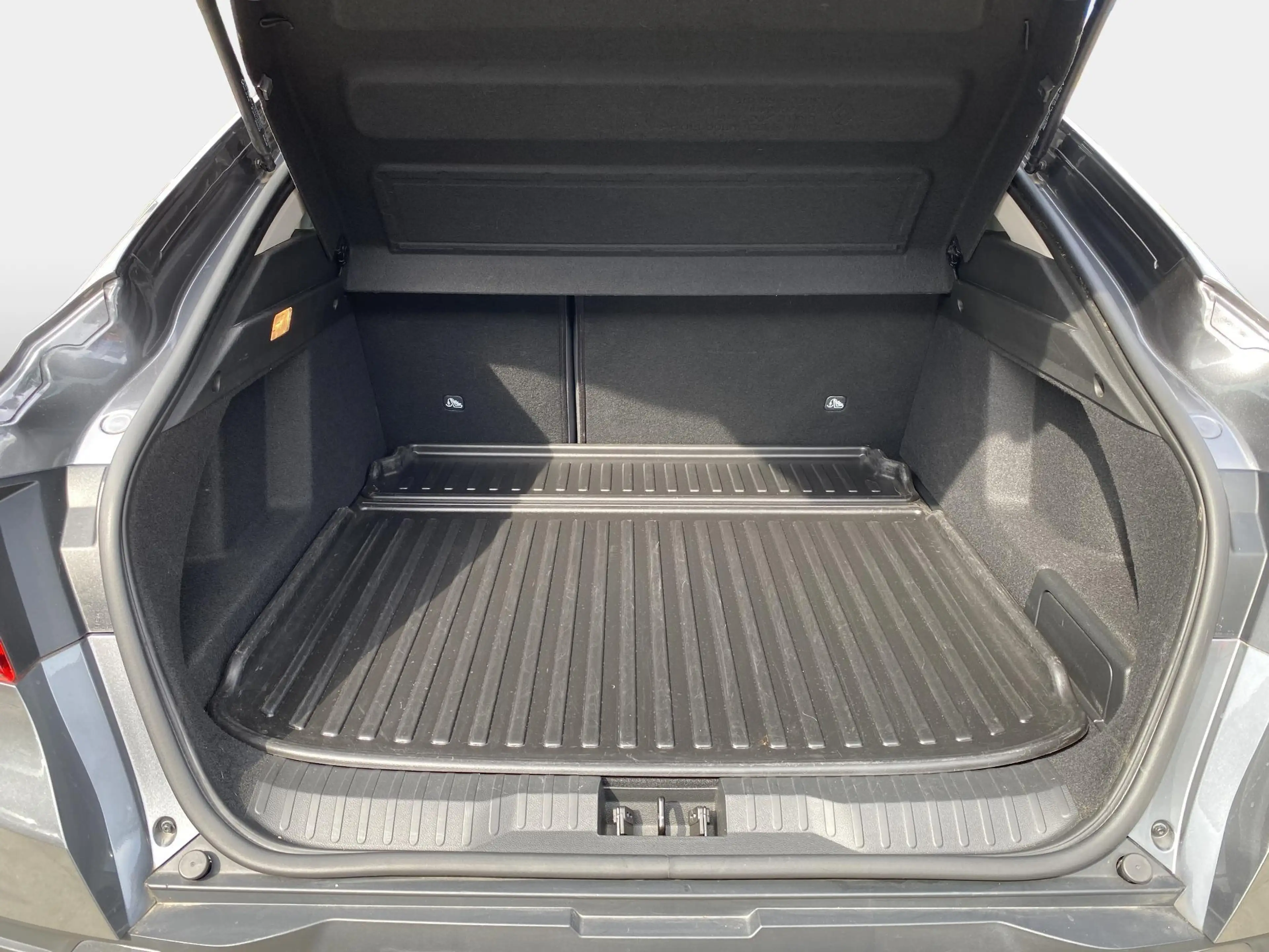 Renault Arkana Evolution E-TECH Hybrid 145 — photo 15