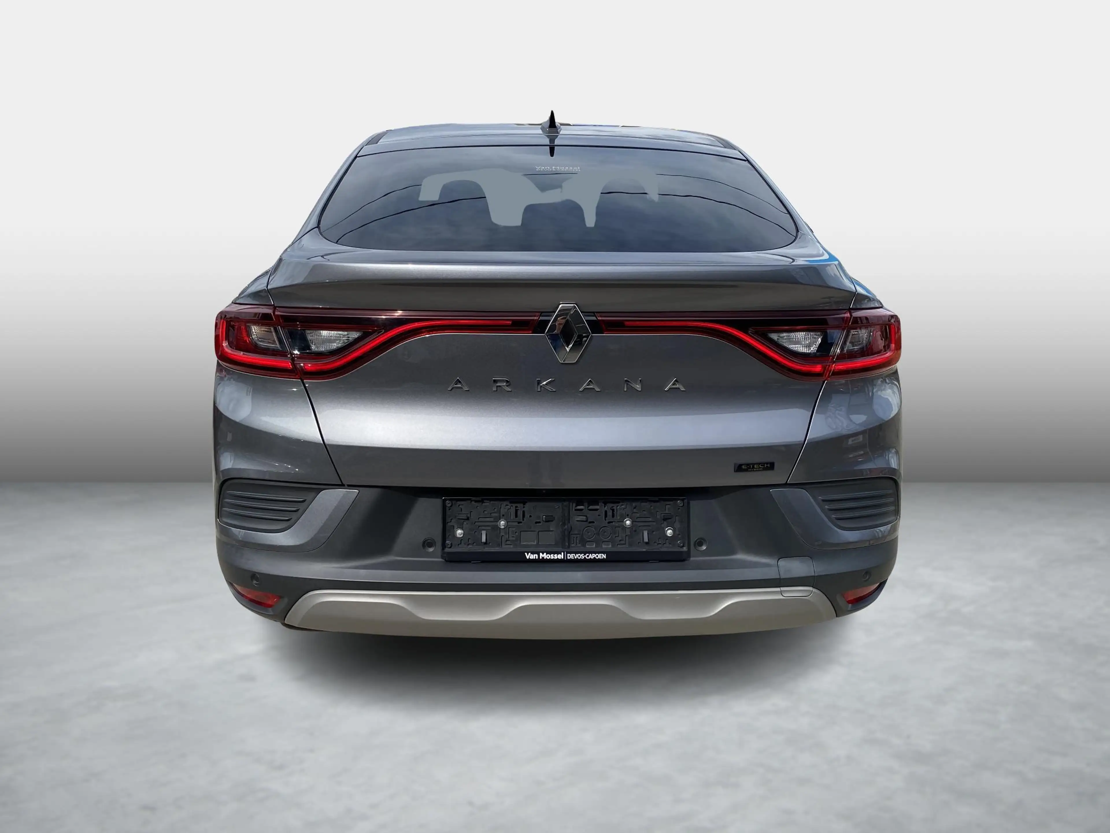 Renault Arkana Evolution E-TECH Hybrid 145 — photo 4