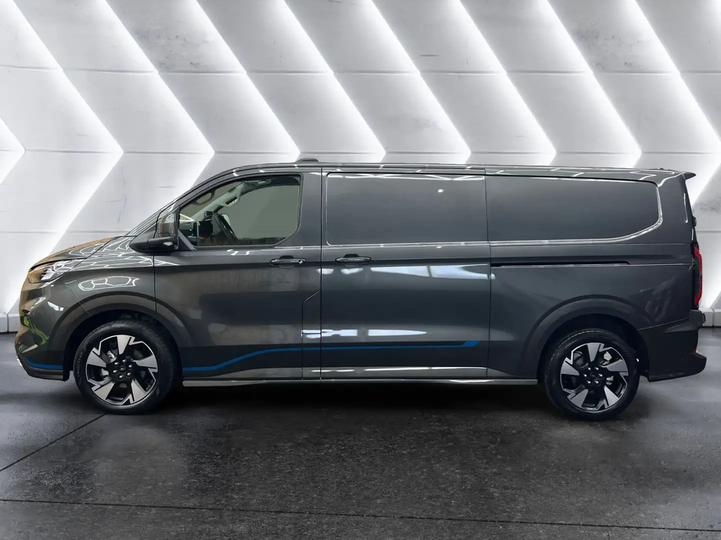 Ford Transit Custom L2 Sport | Allrad | Automatik | sofort verfügbar Grau - 2