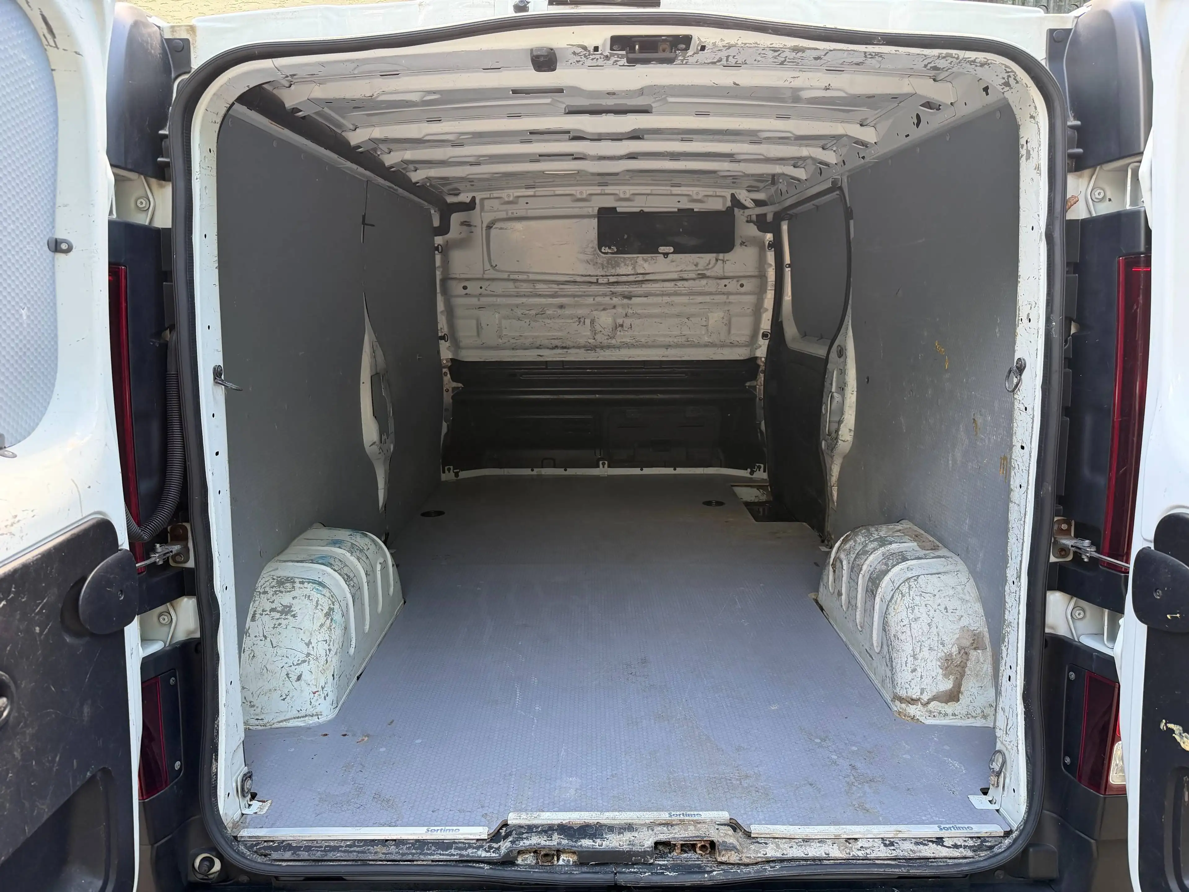 Fiat Talento Talento Kasten L2H1/2HAND/KLIMA/TÜV-12.2027/SERVO — photo 9