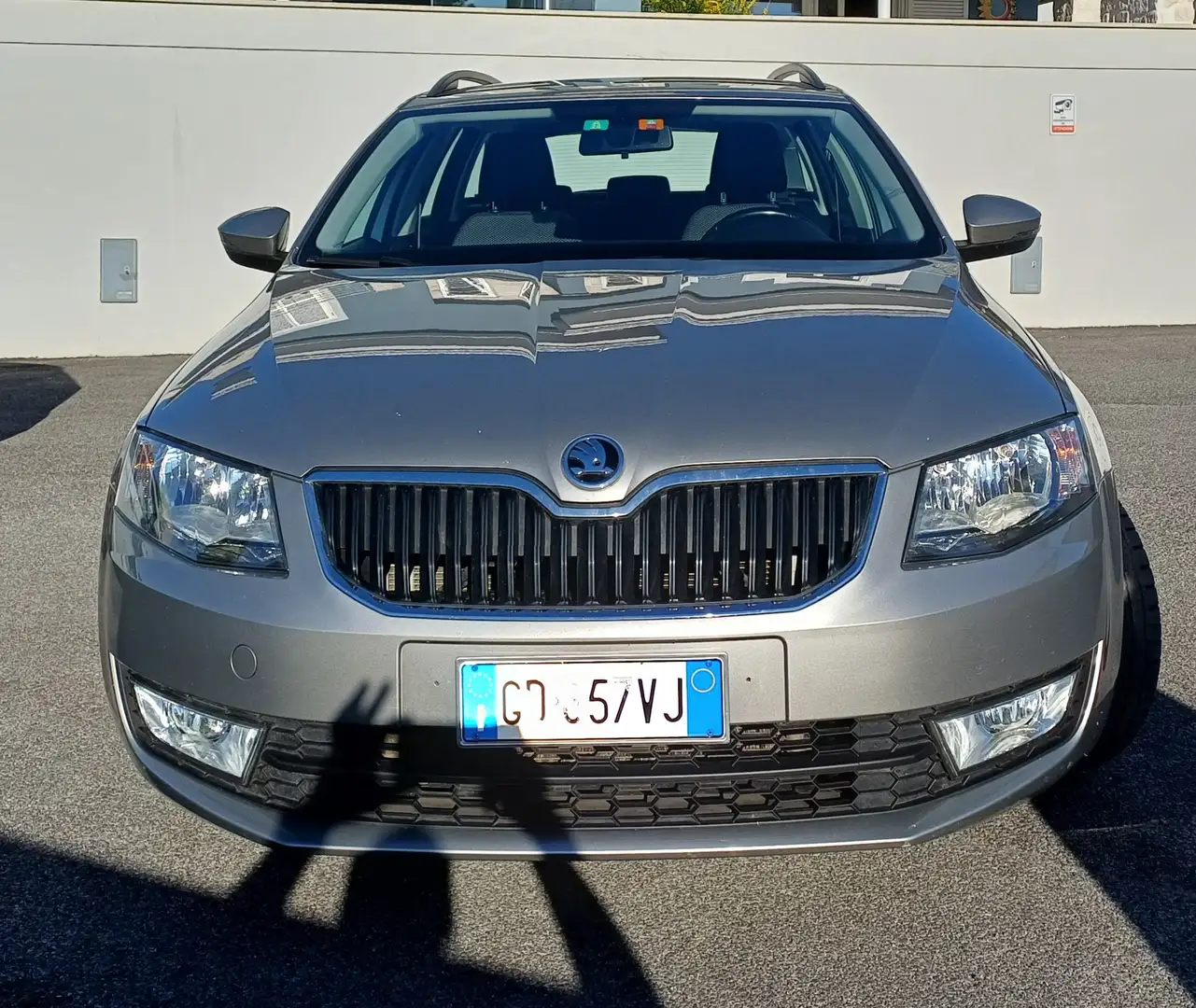 Skoda Octavia Octavia Wagon 1.6 tdi Ambition 110cv Grigio - 2