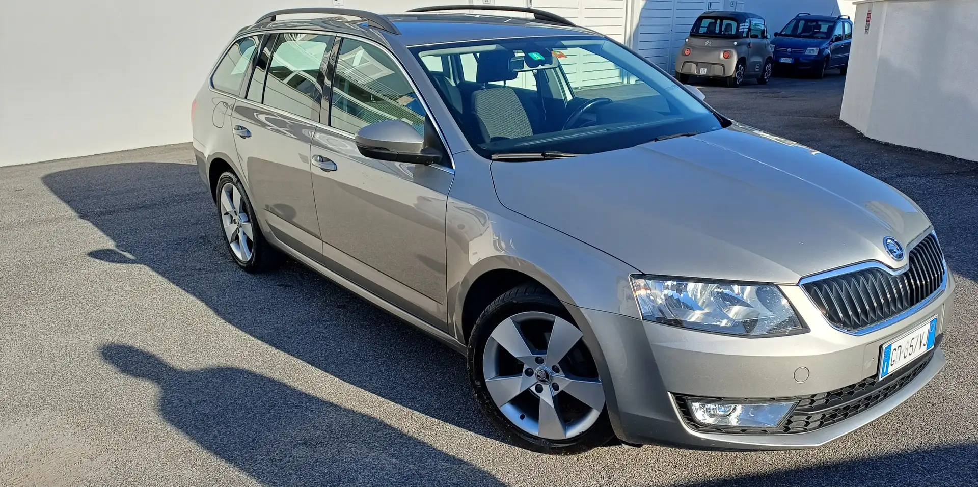 Skoda Octavia Octavia Wagon 1.6 tdi Ambition 110cv Grigio - 1
