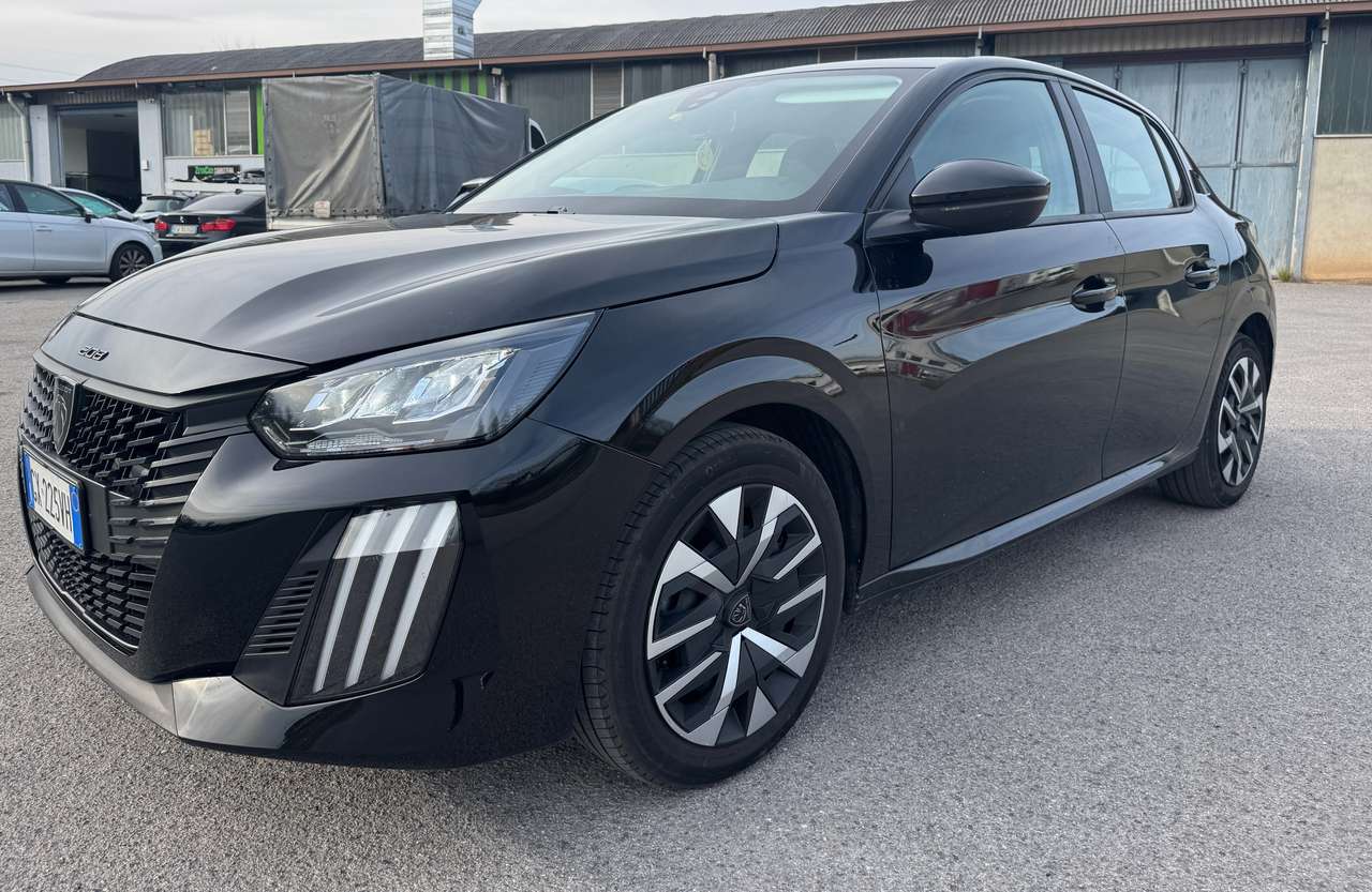 Peugeot 208 1.2 puretech Style 75cv Ideale Per Neopatentat