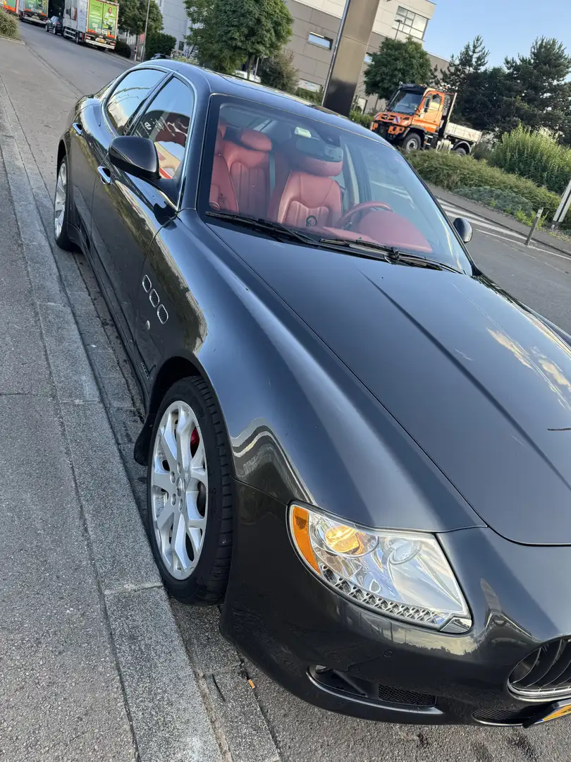 Maserati Quattroporte Quattroporte 4.2 V8 400ch A Grey - 1