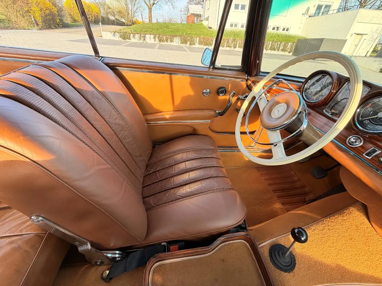 Mercedes-Benz 250 Ein Klassiker mit Seele – Mercedes-Benz Coupé, foto 11