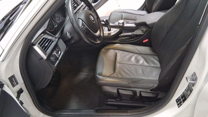 BMW 340 3 Touring 340 i xDrive Luxury Line Purity — photo 8