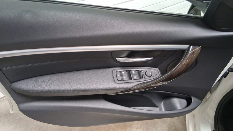 BMW 340 3 Touring 340 i xDrive Luxury Line Purity — photo 7