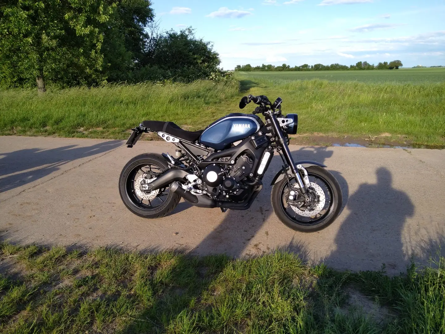 Yamaha XSR 900 Albastru - 1