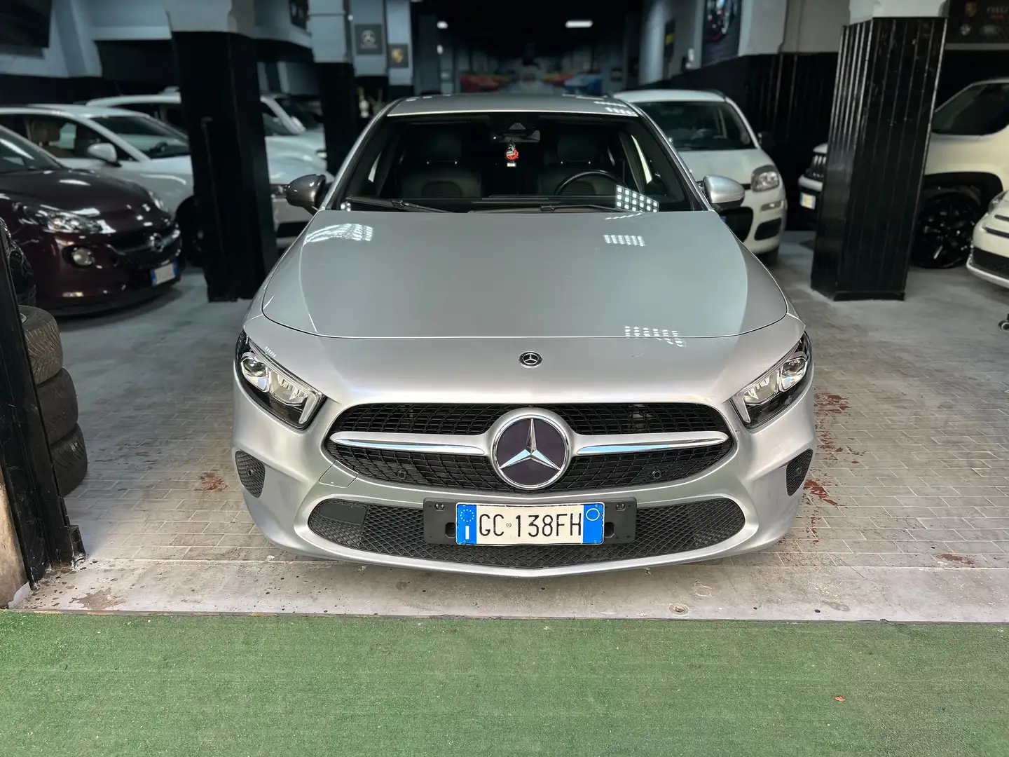 Mercedes-Benz A 180 A 180 d Sport Extra auto Argento - 1