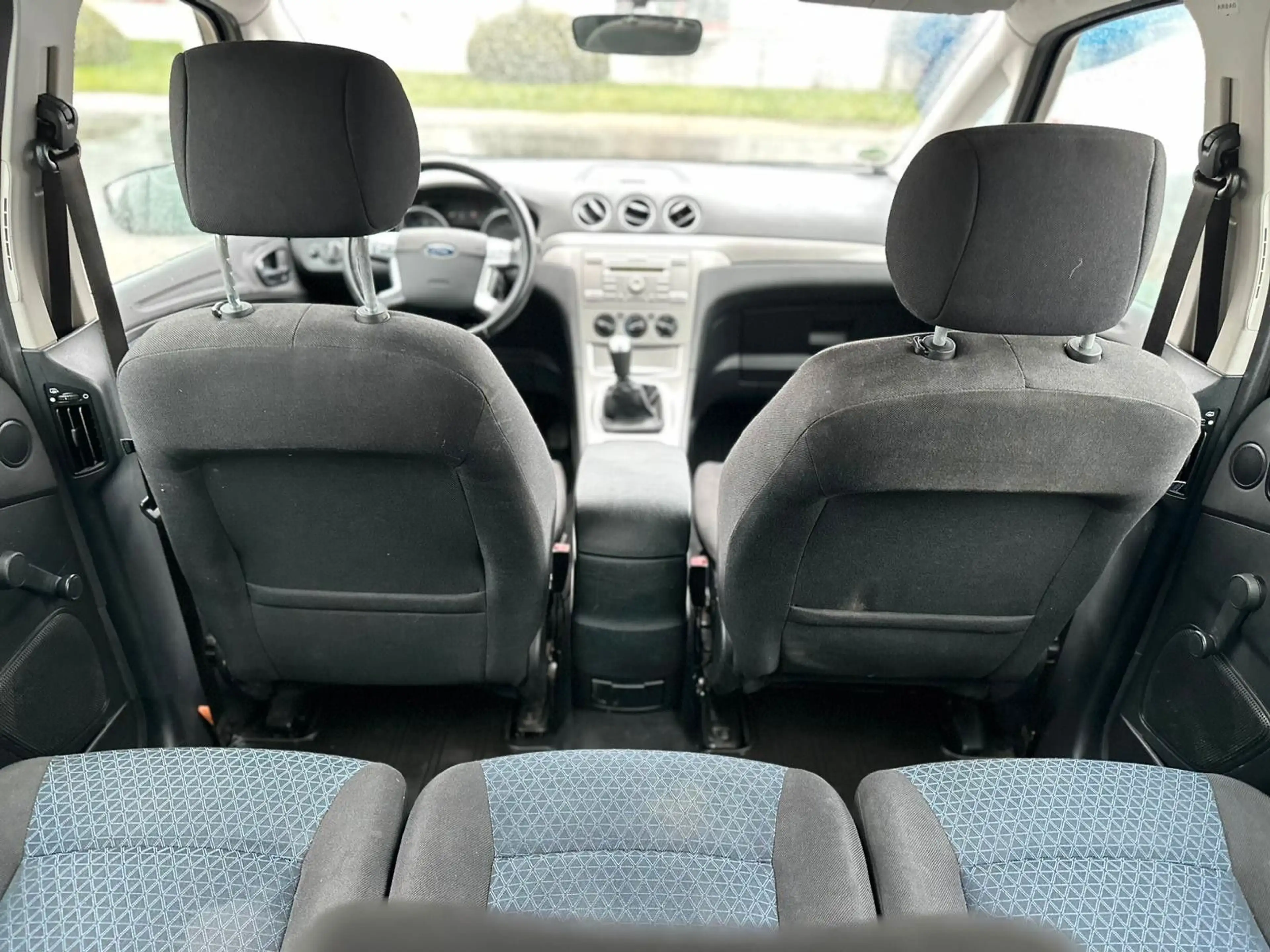 Ford S-Max S-MAX Ambiente Tüv AHK Insp Allu — photo 10