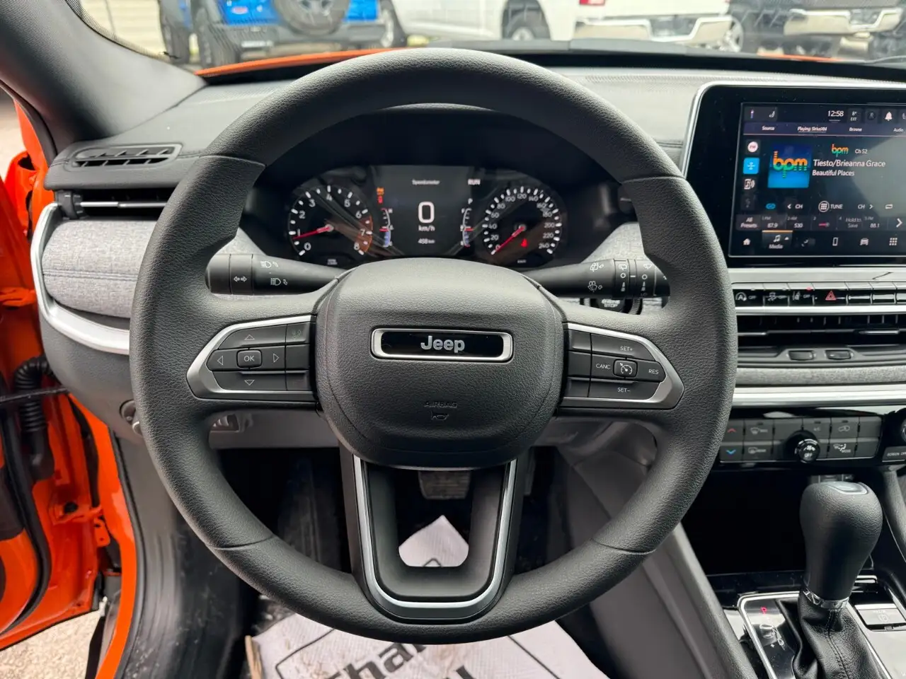 Jeep Compass снимка Jeep Compass
