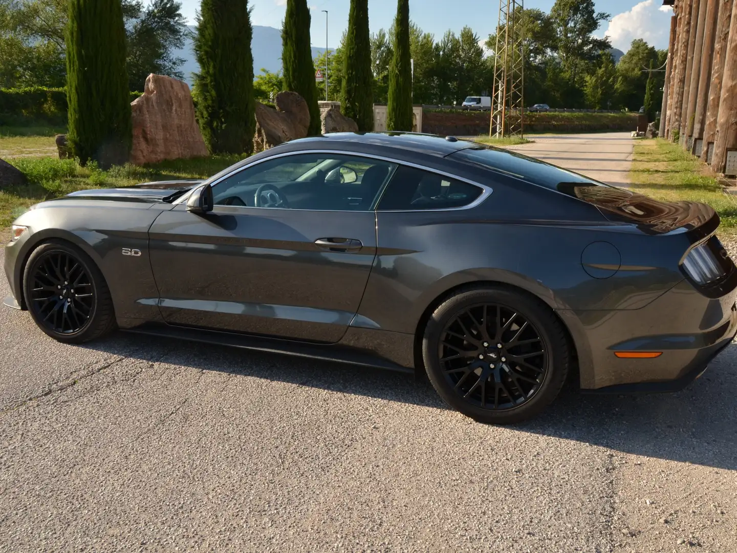 Ford Mustang Mustang Fastback 5.0 ti-vct V8 GT 421cv Grigio - 2