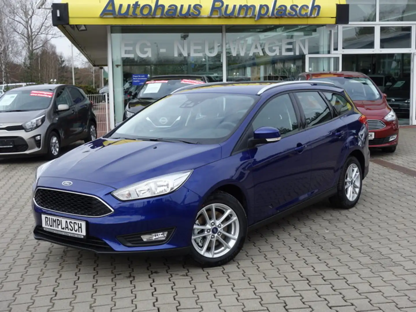 Ford Focus Turnier Cool&Connect Klimaaut.Temp. Navi LED beh.F Blau - 1
