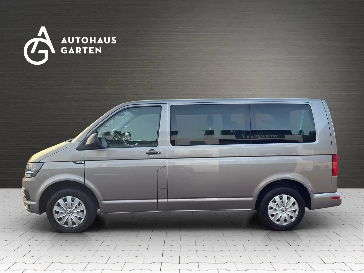 Volkswagen T6 Multivan T6 2.0TDI Multivan Trendline 7Sitzer Navi Kamera Gris - 2