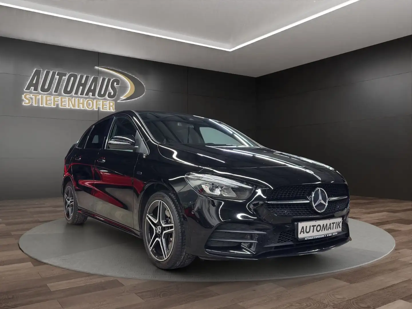 Mercedes-Benz B 250 B -Klasse B 250 e Edition 2020 Schwarz - 1