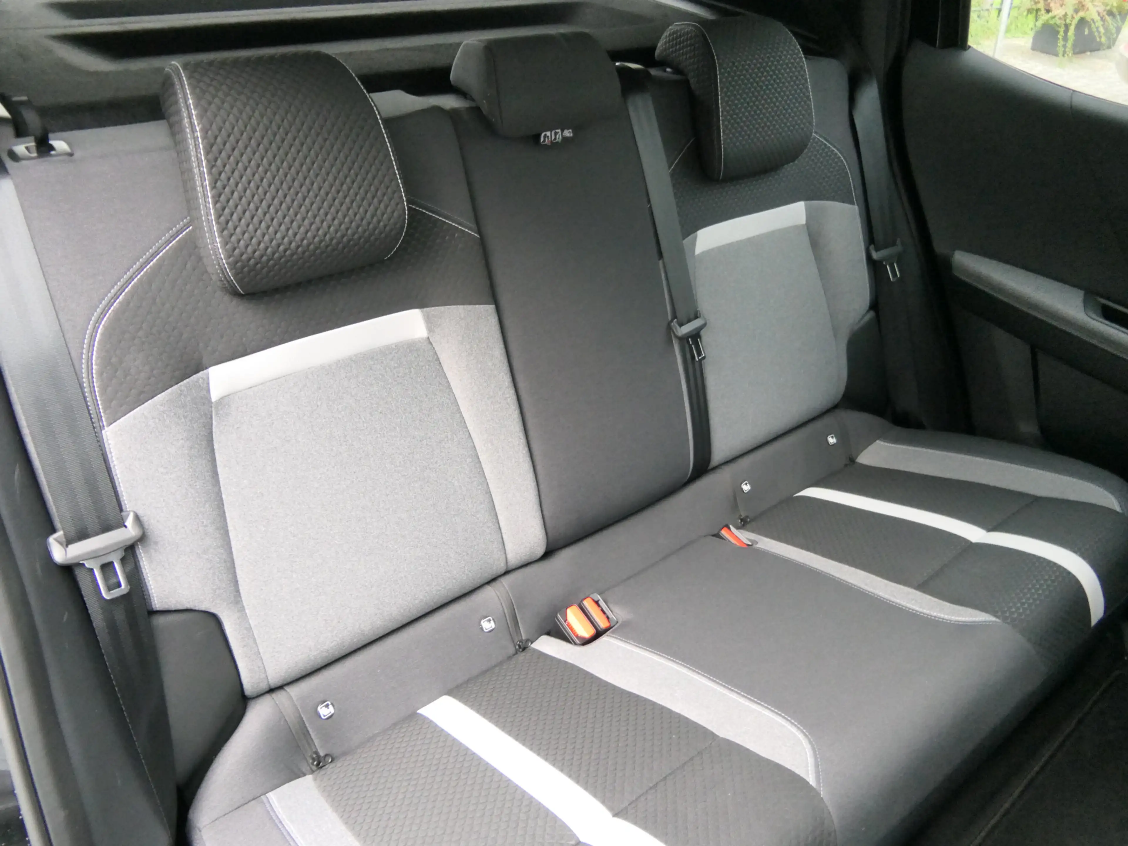 Opel Frontera Extended Range Electric GS 54 kWh | 100% elektrisc — photo 19