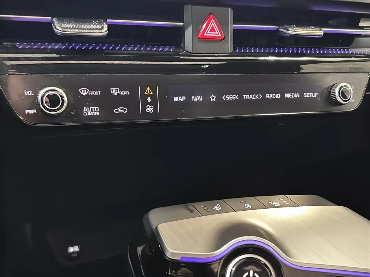 Kia EV6 снимка Kia EV6